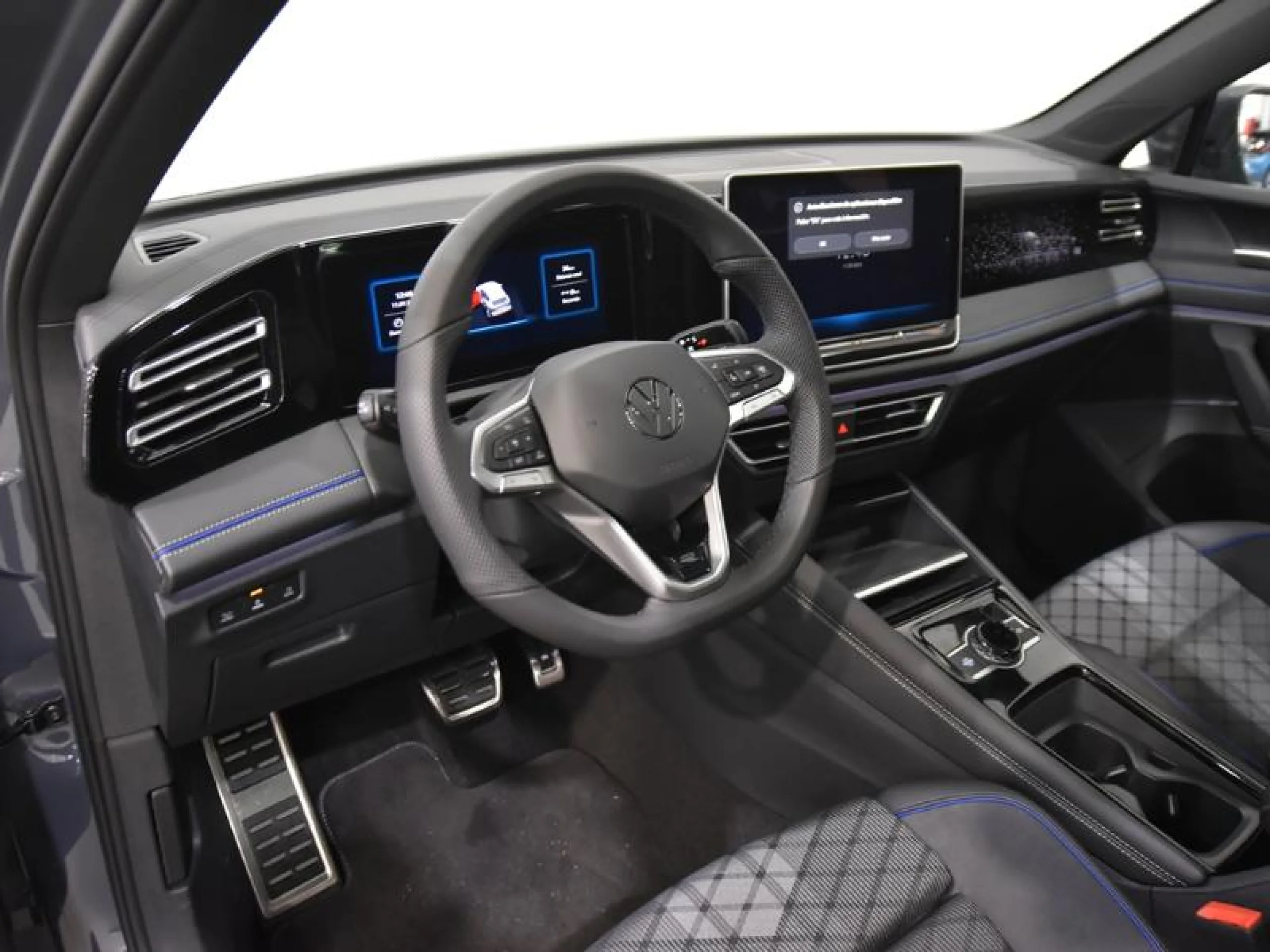 VOLKSWAGEN TIGUAN TIGUAN R LINE 1.5 TSI EHYBRID 130 KW (177 CV) / 85 KW (115 CV)  AUTOMÁTICO DSG 6 VEL. - Foto 11