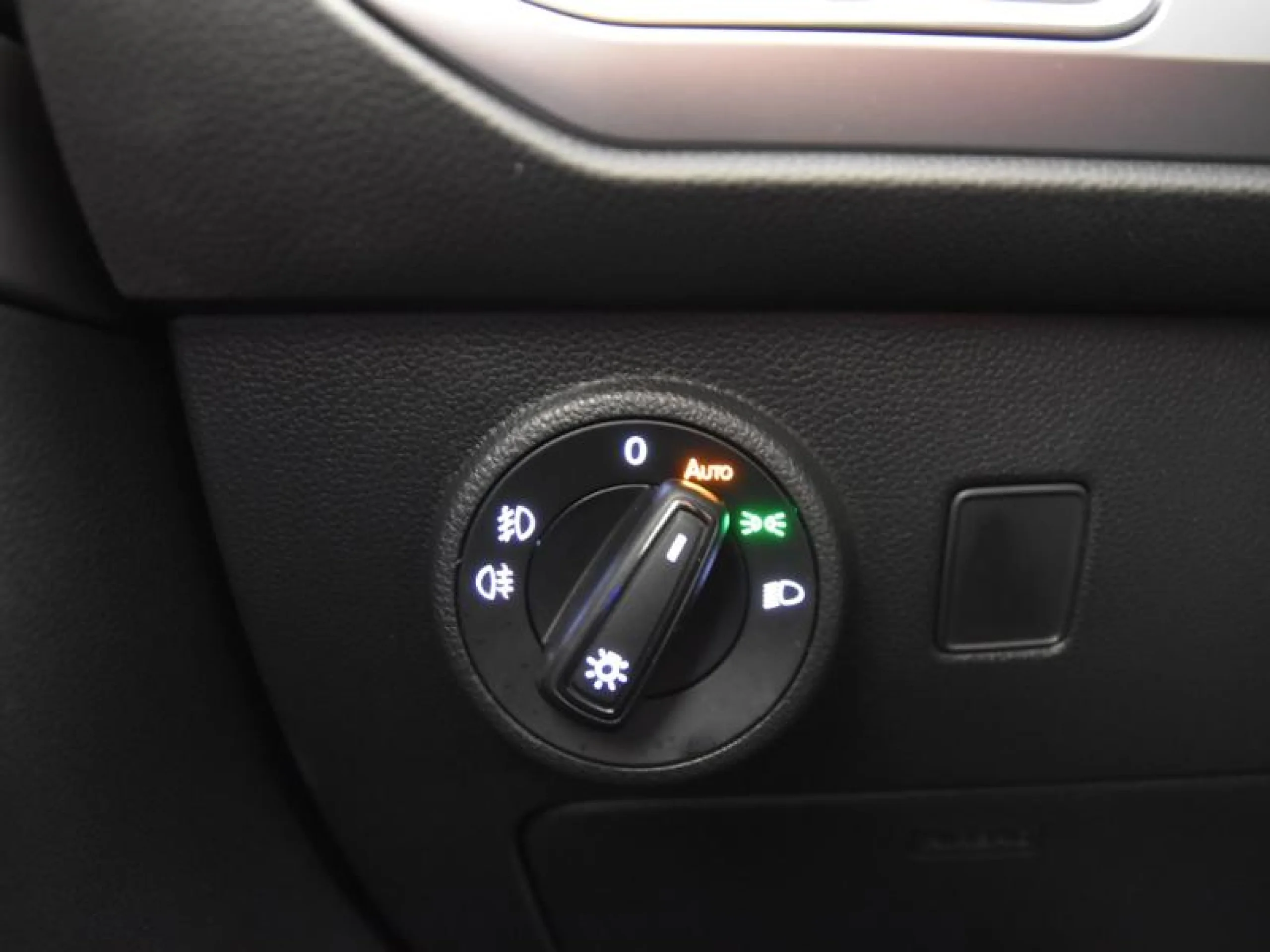 SEAT ATECA 1.5 TSI 110KW (150CV) FR SPECIAL EDITION - Foto 18