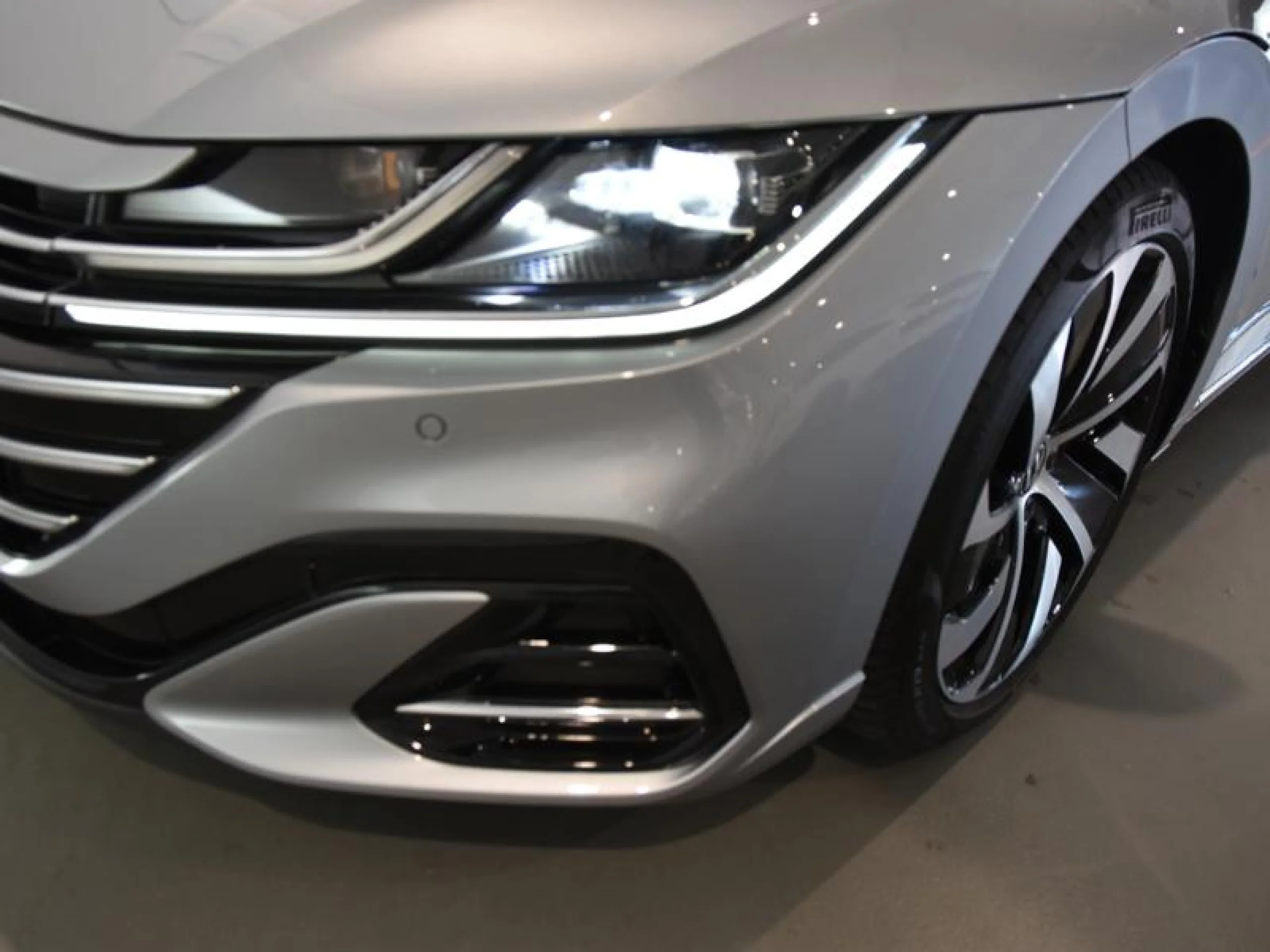 VOLKSWAGEN ARTEON R LINE 2.0 TDI 110KW (150CV) S BRAKE - Foto 22