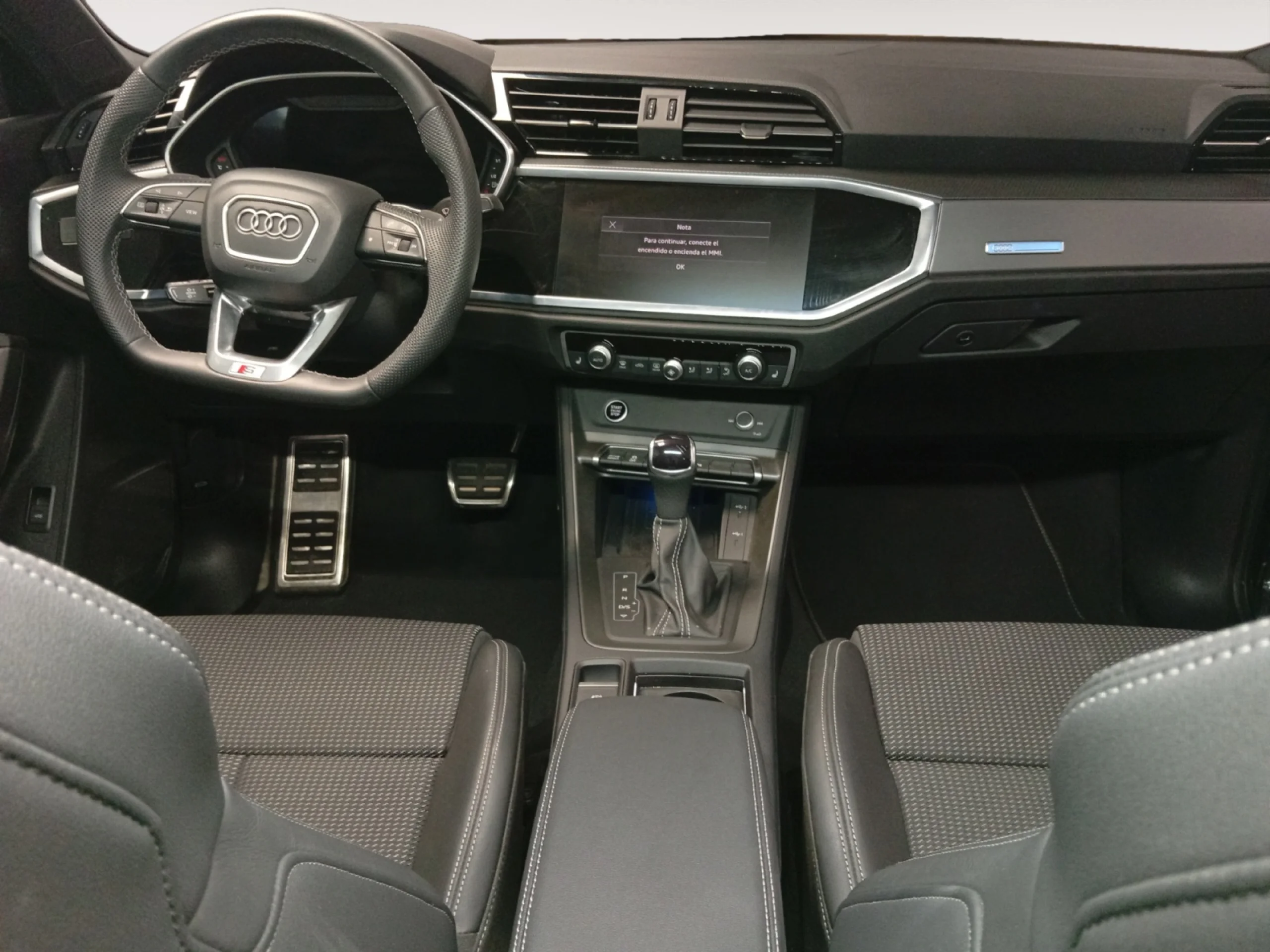 AUDI Q3 BLACK LINE 35 TDI 110KW (150CV) - Foto 4