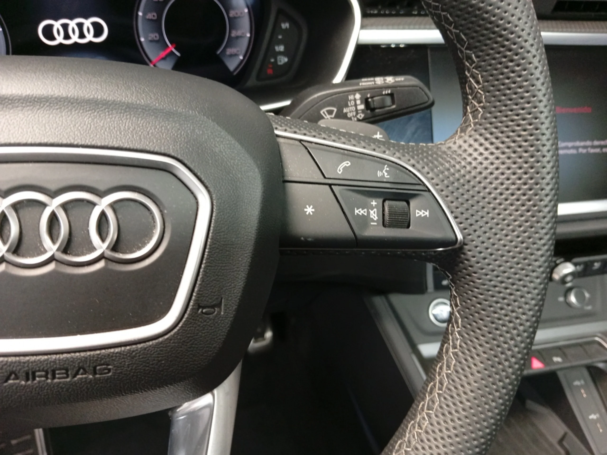 AUDI Q3 BLACK LINE 35 TDI 110KW (150CV) - Foto 10