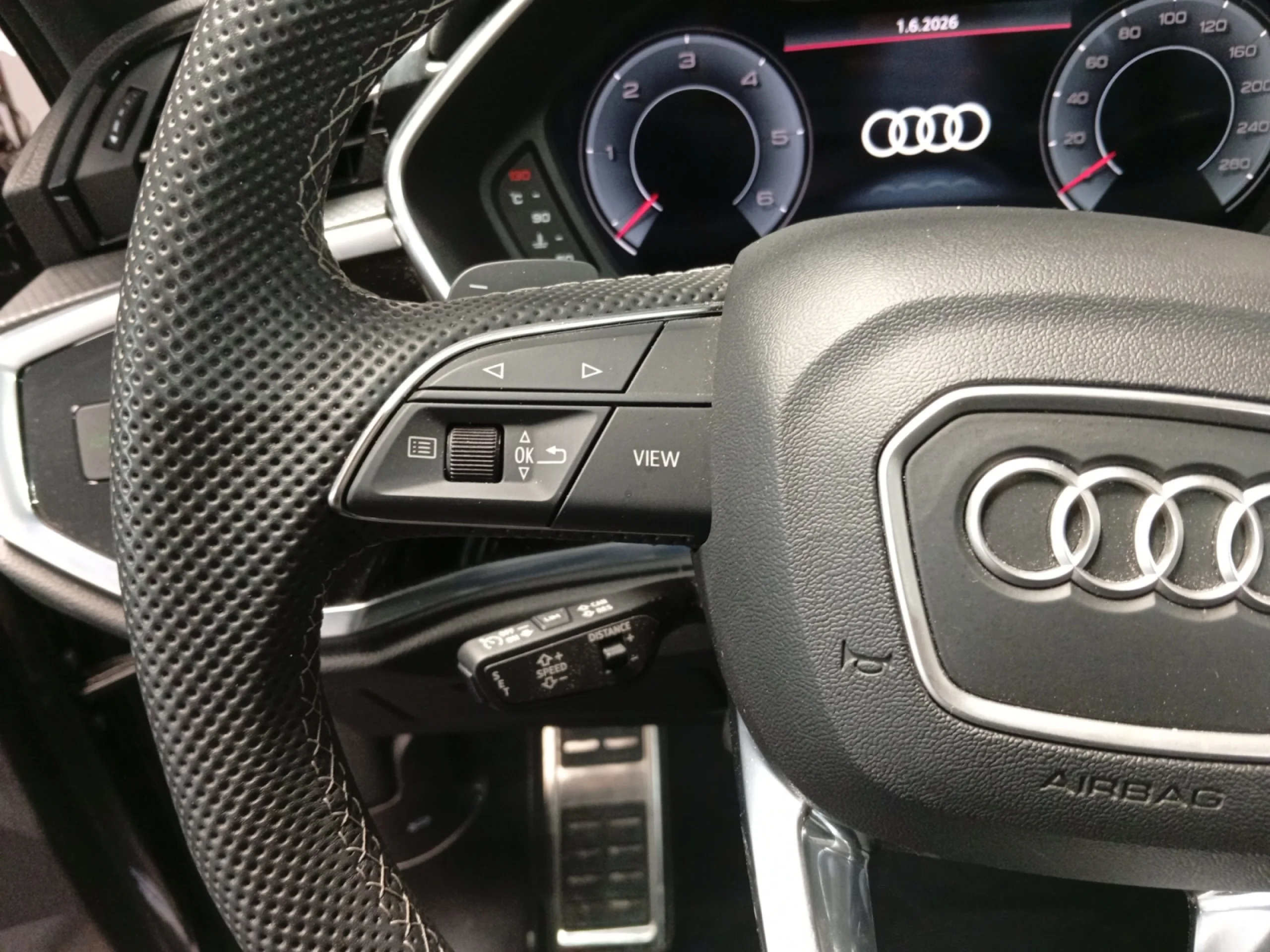 AUDI Q3 BLACK LINE 35 TDI 110KW (150CV) - Foto 11