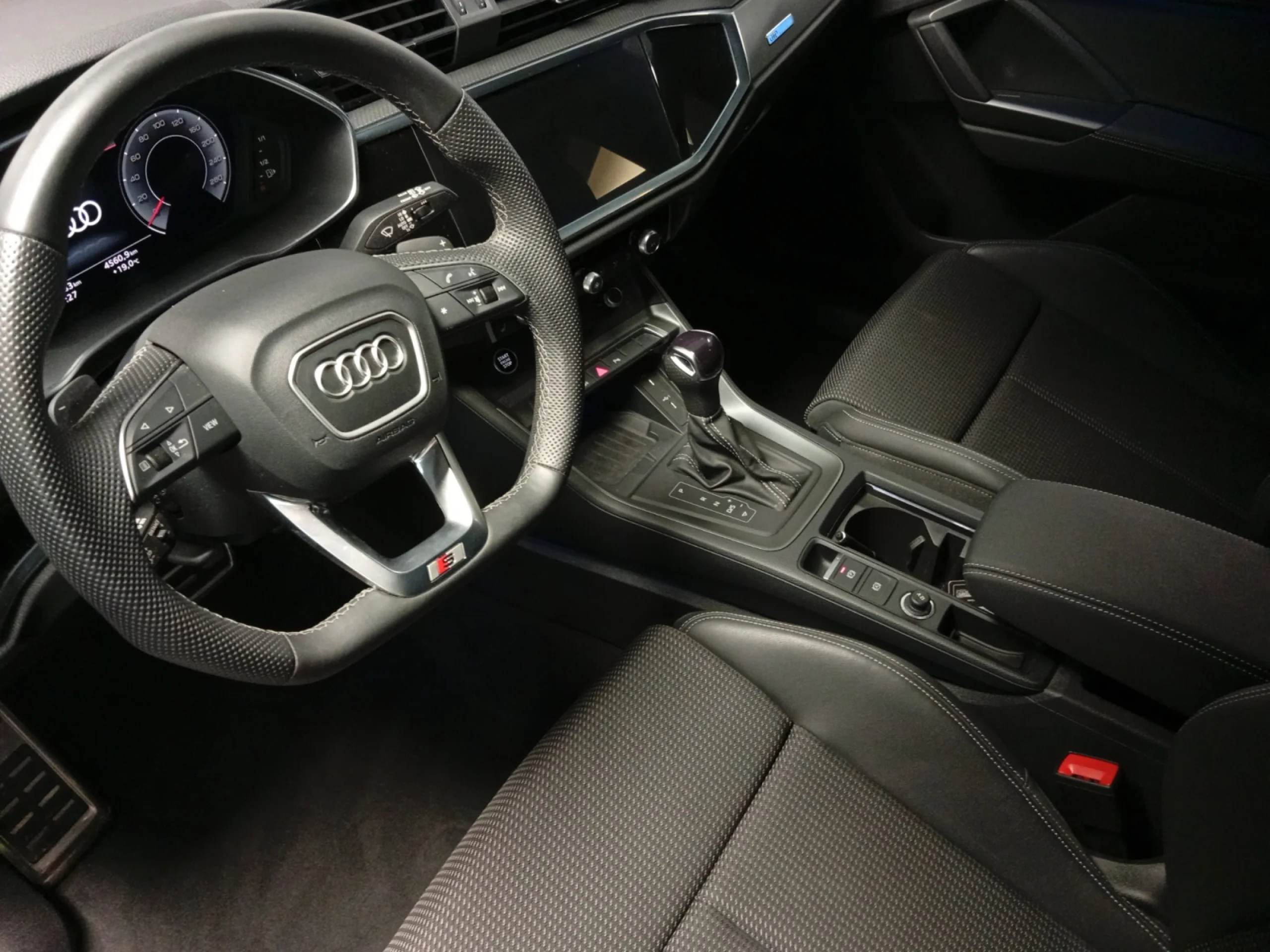 AUDI Q3 BLACK LINE 35 TDI 110KW (150CV) - Foto 20