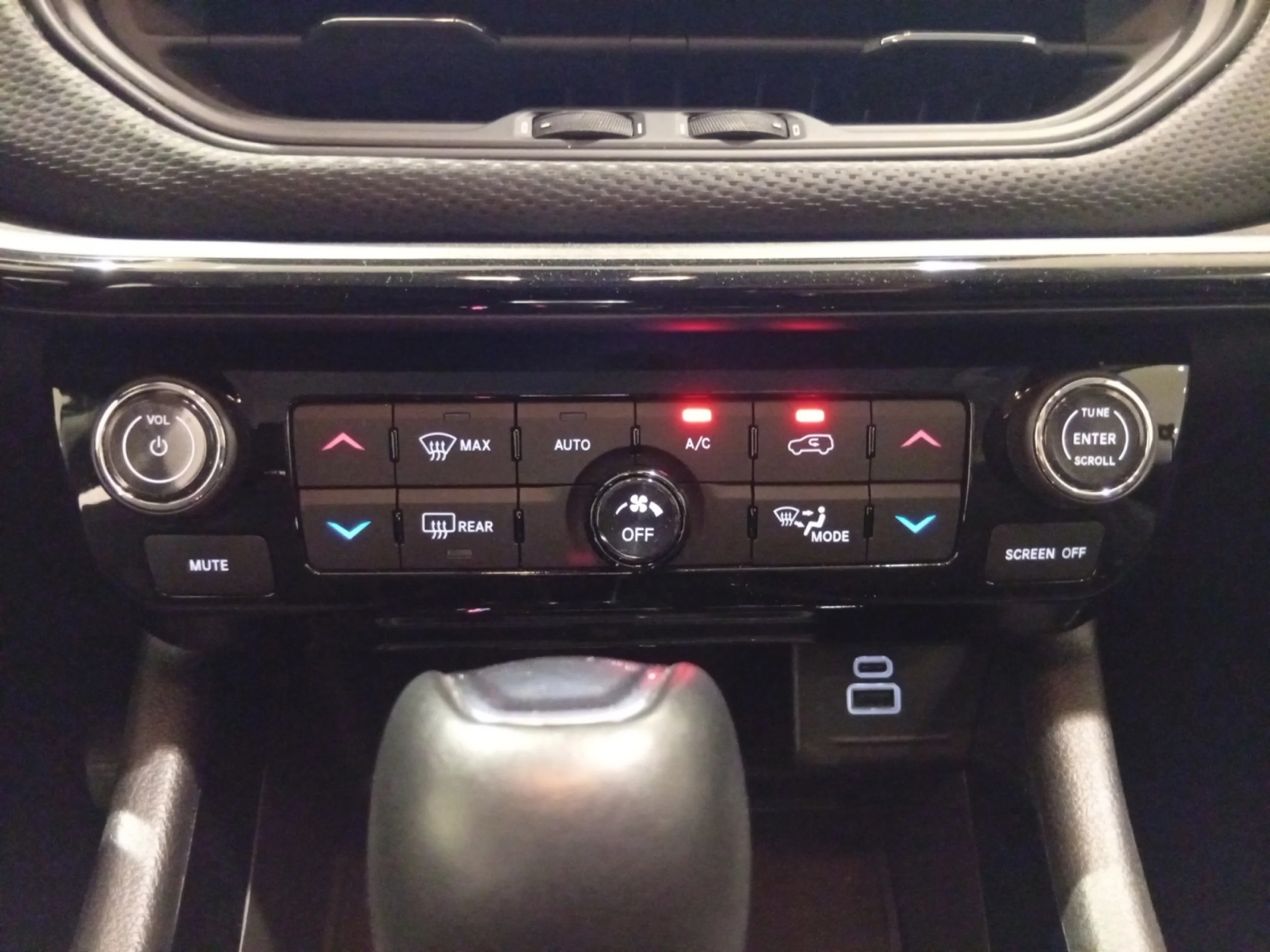 JEEP COMPASS EHYBRID 1.5 MHEV 96KW NIGHT EAGLE DCT - Foto 13