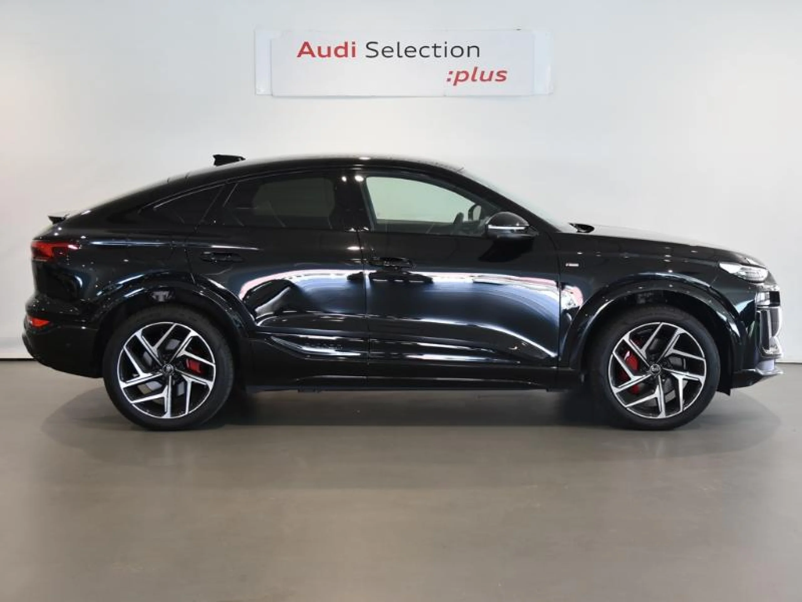 AUDI Q6 SPORTBACK E TRON BLACK LINE QUATTRO - Foto 3