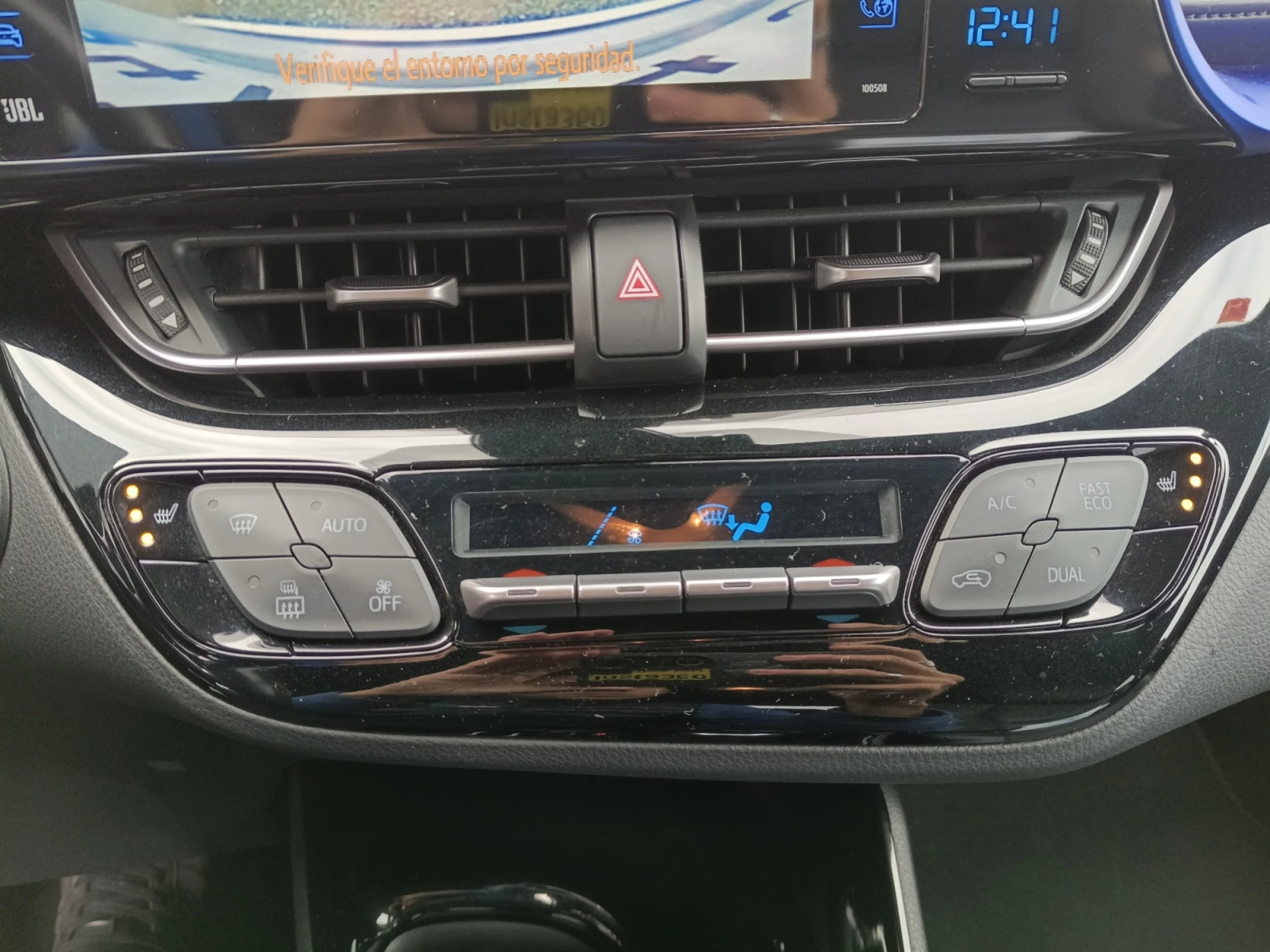 TOYOTA C HR 1.8 125H DYNAMIC PLUS - Foto 13