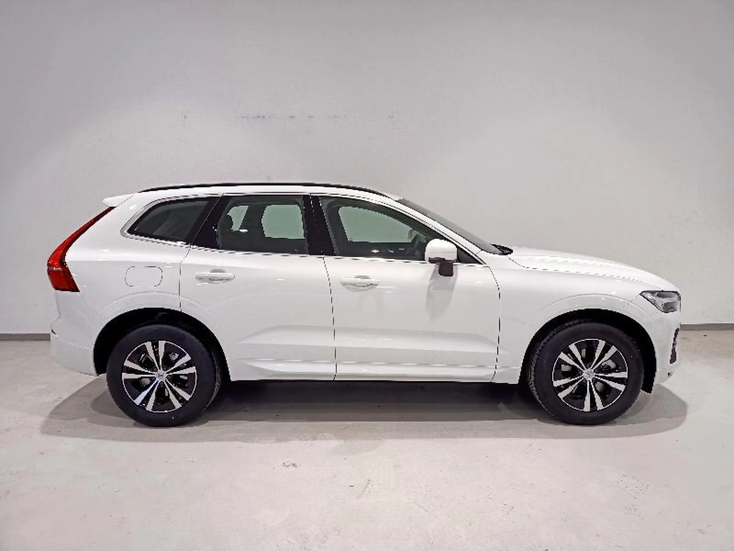 VOLVO XC60 2.0 B4 D MOMENTUM PRO AUTO - Foto 3