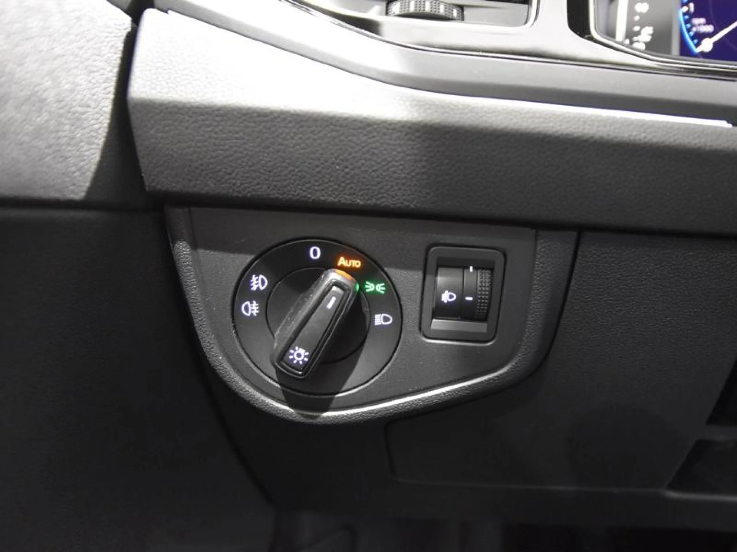 VOLKSWAGEN POLO R LINE 1.0 TSI 70KW (95CV) - Foto 17