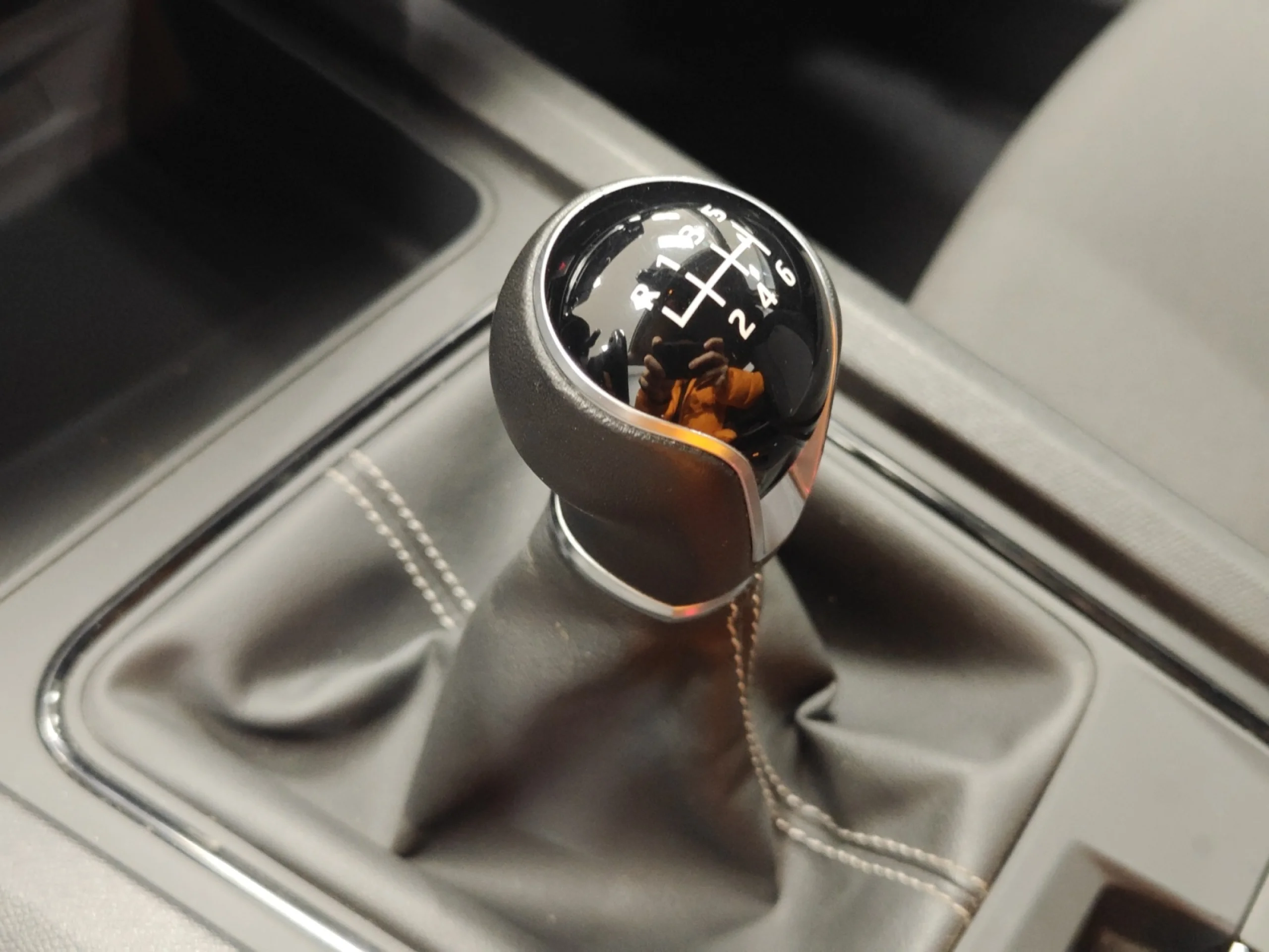 SEAT LEON 2.0 TDI 85KW S&S REFERENCE GO - Foto 17