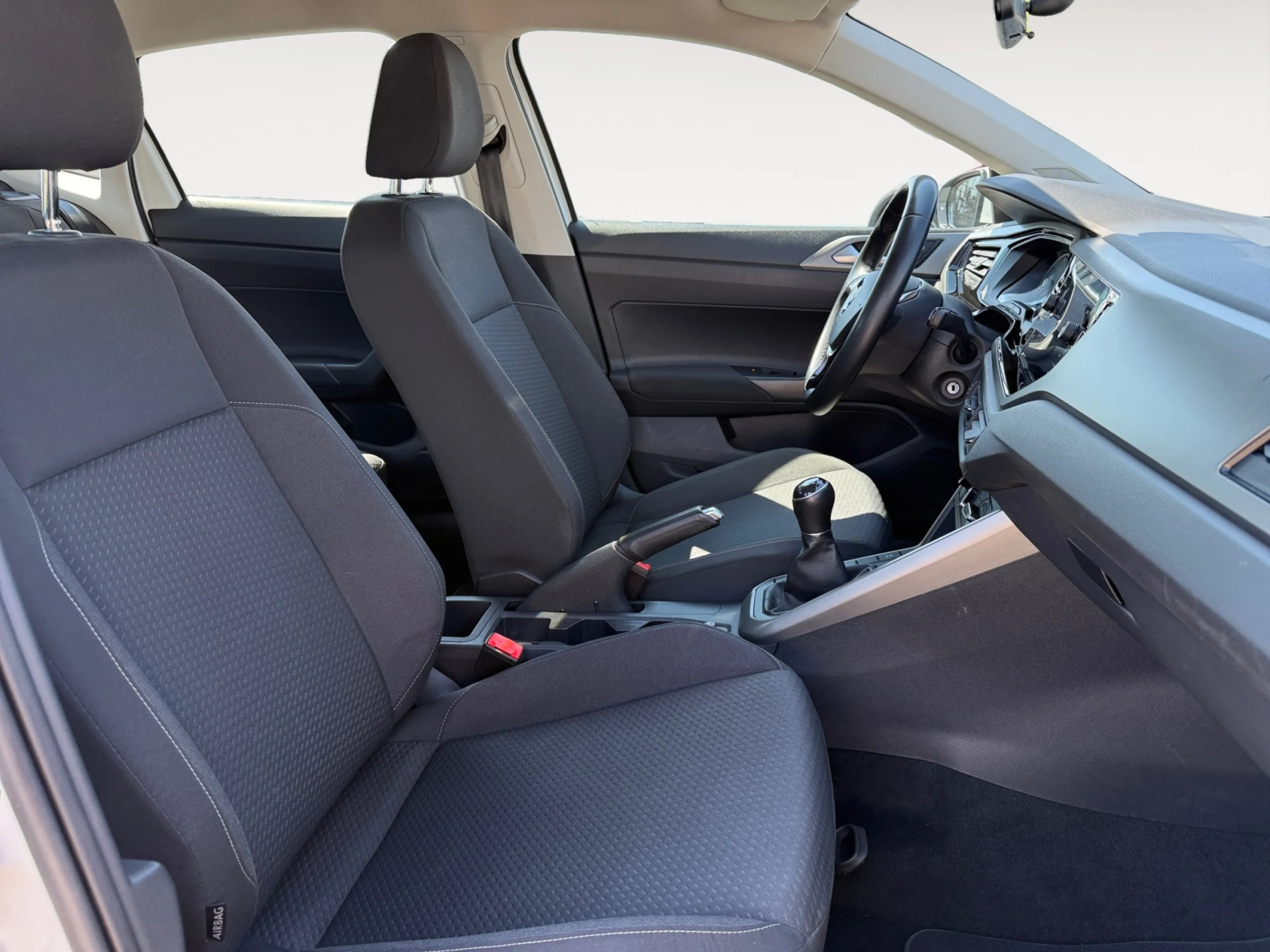 VOLKSWAGEN POLO ADVANCE 1.6 TDI 70KW (95CV) - Foto 5