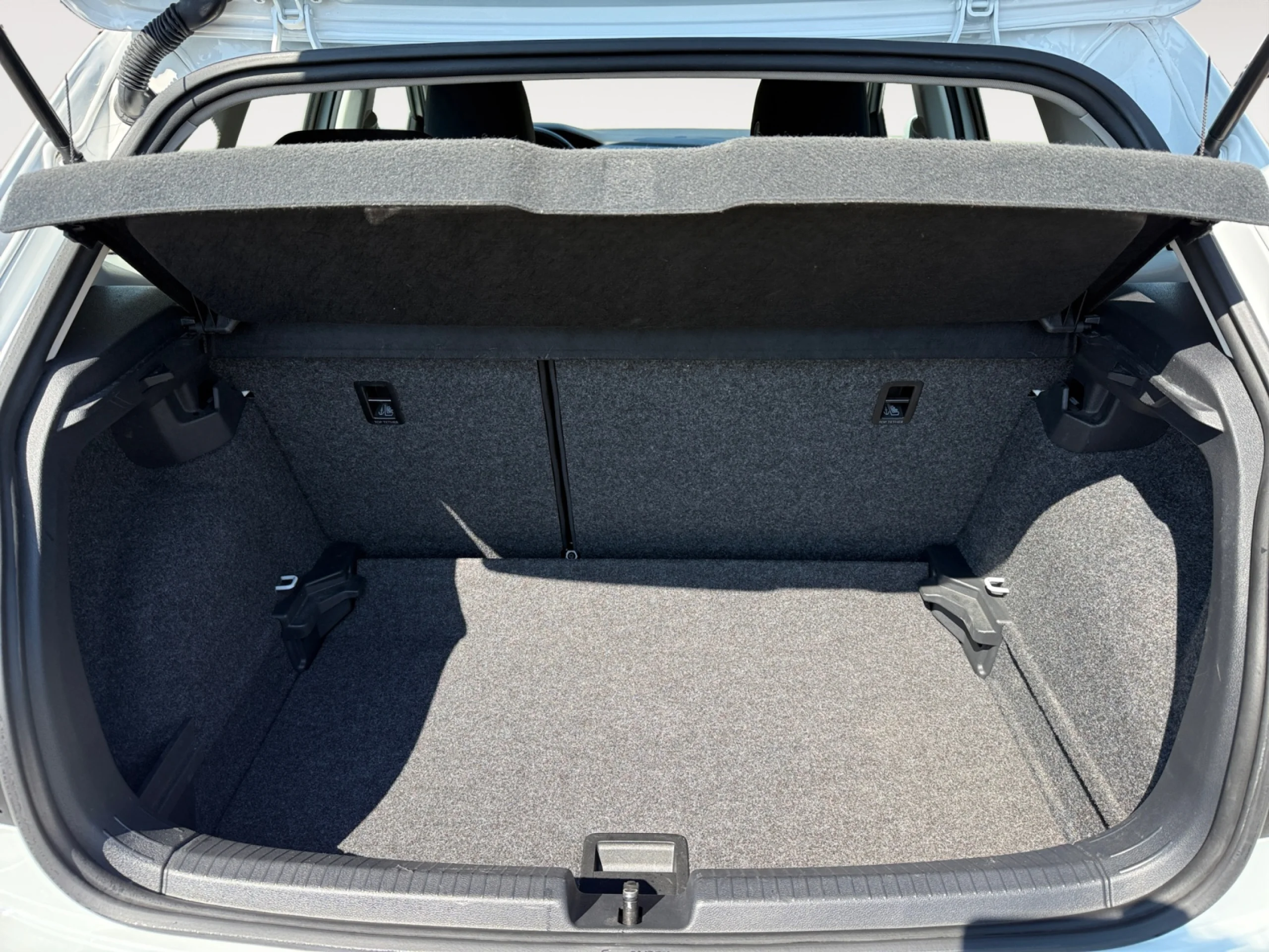 VOLKSWAGEN POLO ADVANCE 1.6 TDI 70KW (95CV) - Foto 7