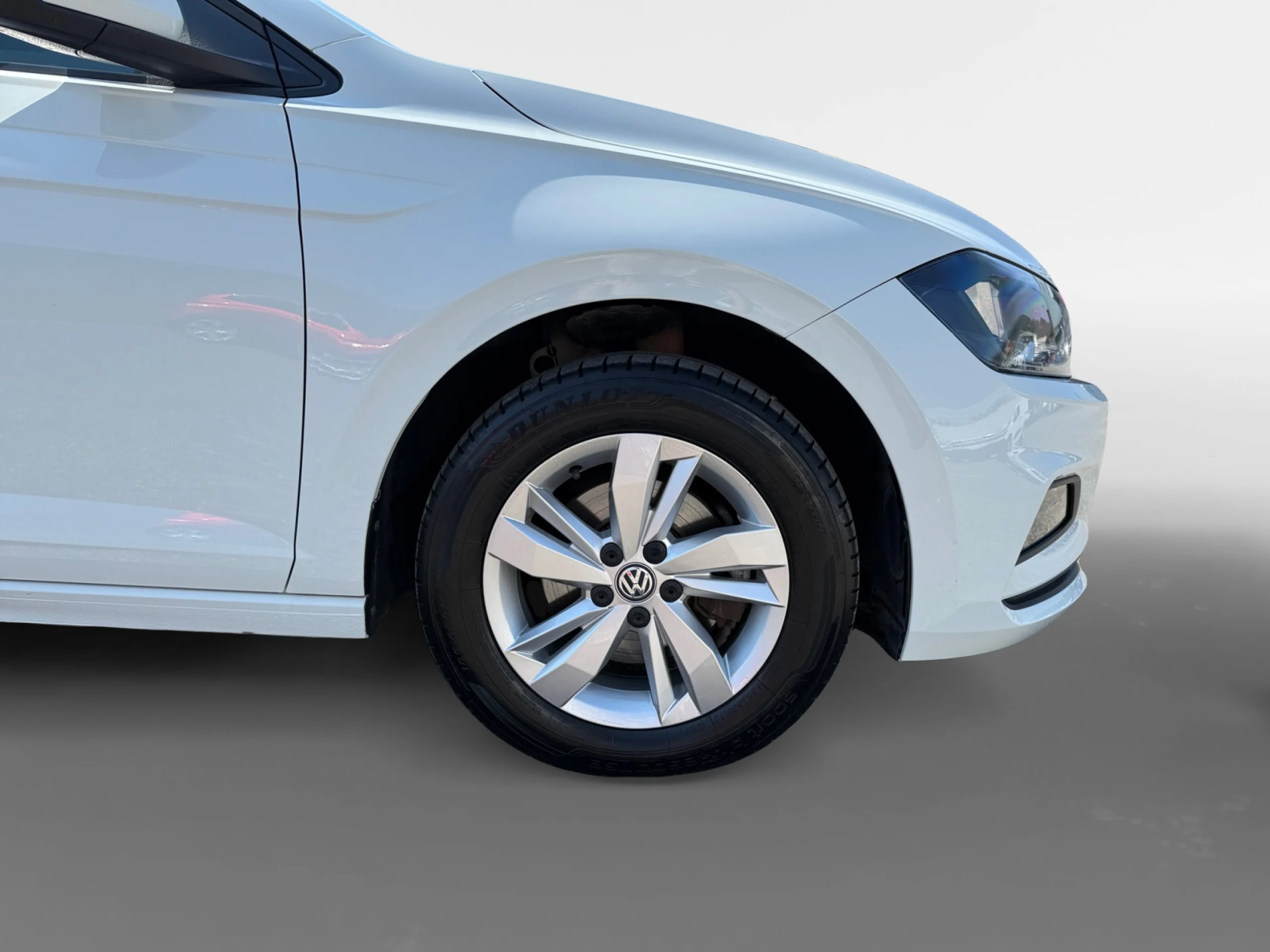 VOLKSWAGEN POLO ADVANCE 1.6 TDI 70KW (95CV) - Foto 8