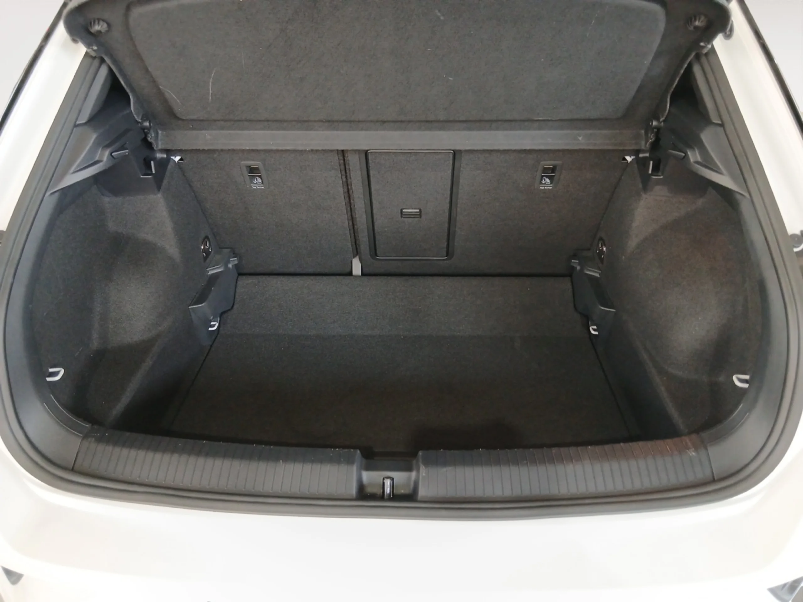 VOLKSWAGEN T ROC ADVANCE R LINE 1.5 TSI 110KW (150CV) DSG - Foto 7