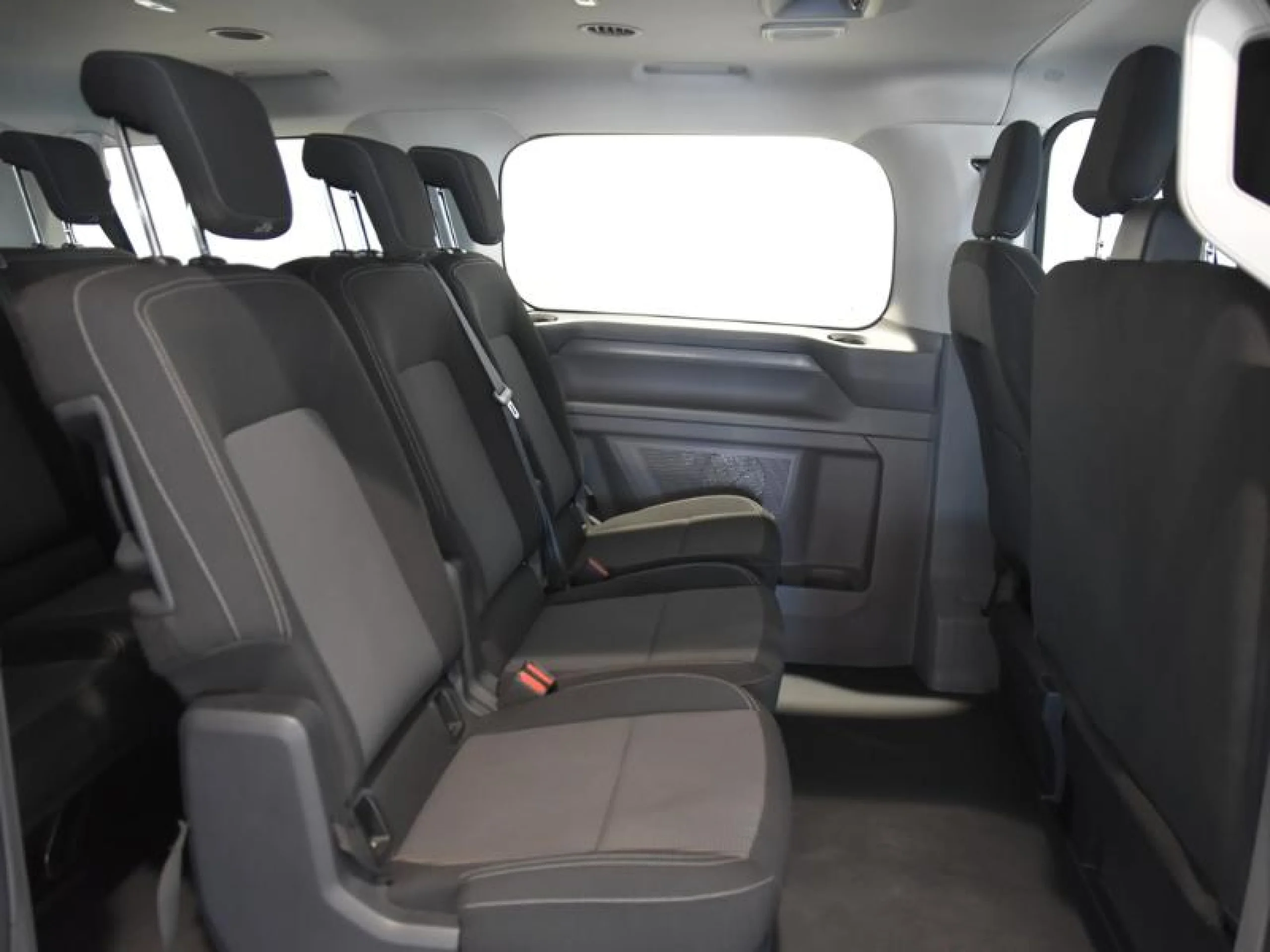 VOLKSWAGEN CARAVELLE CORTA 2.0 TDI 81 KW (110 CV) 6 VE - Foto 6