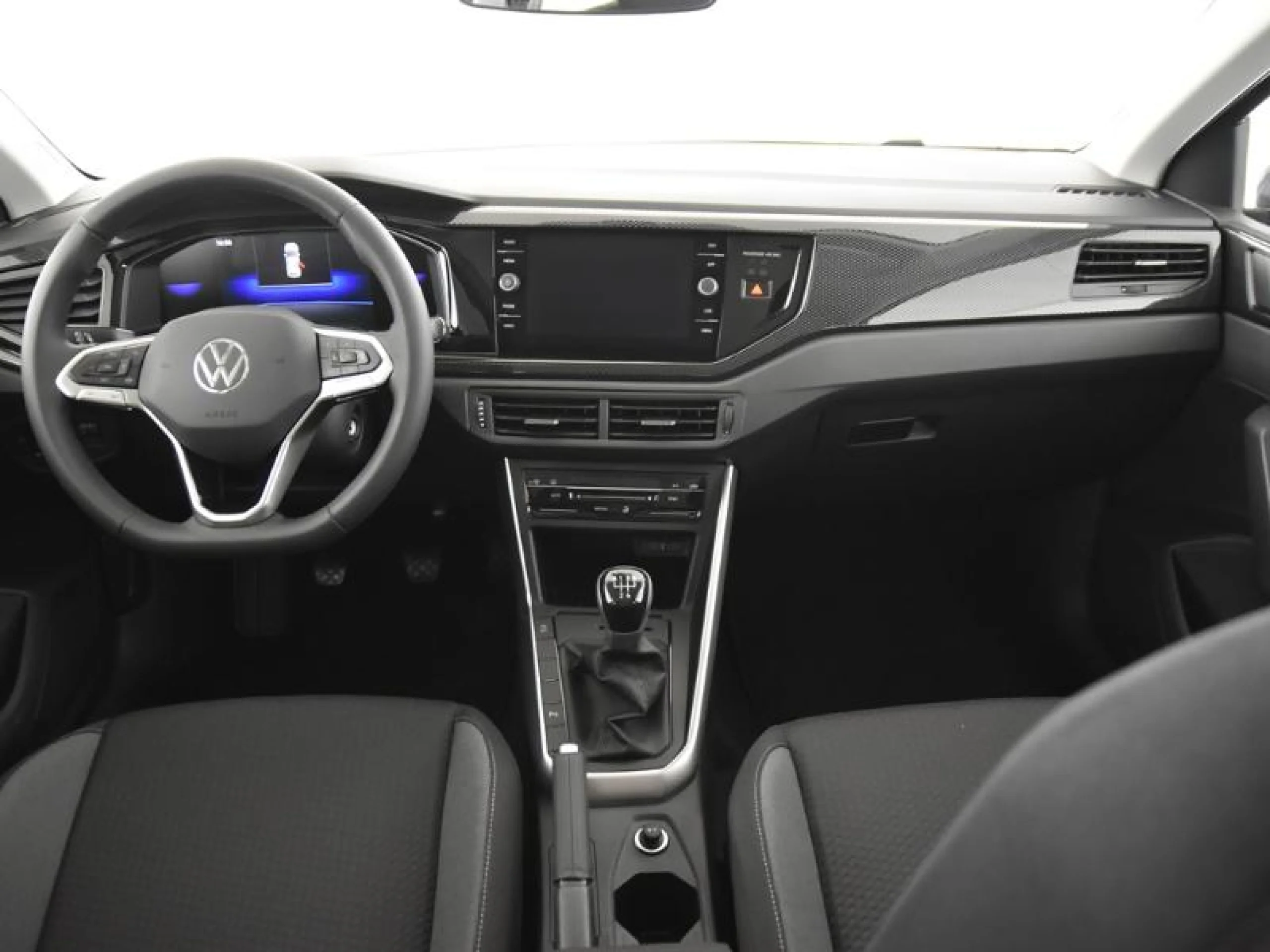 VOLKSWAGEN POLO POLO MÁS 1.0 TSI 70 KW (95 CV)  5 VEL. - Foto 4