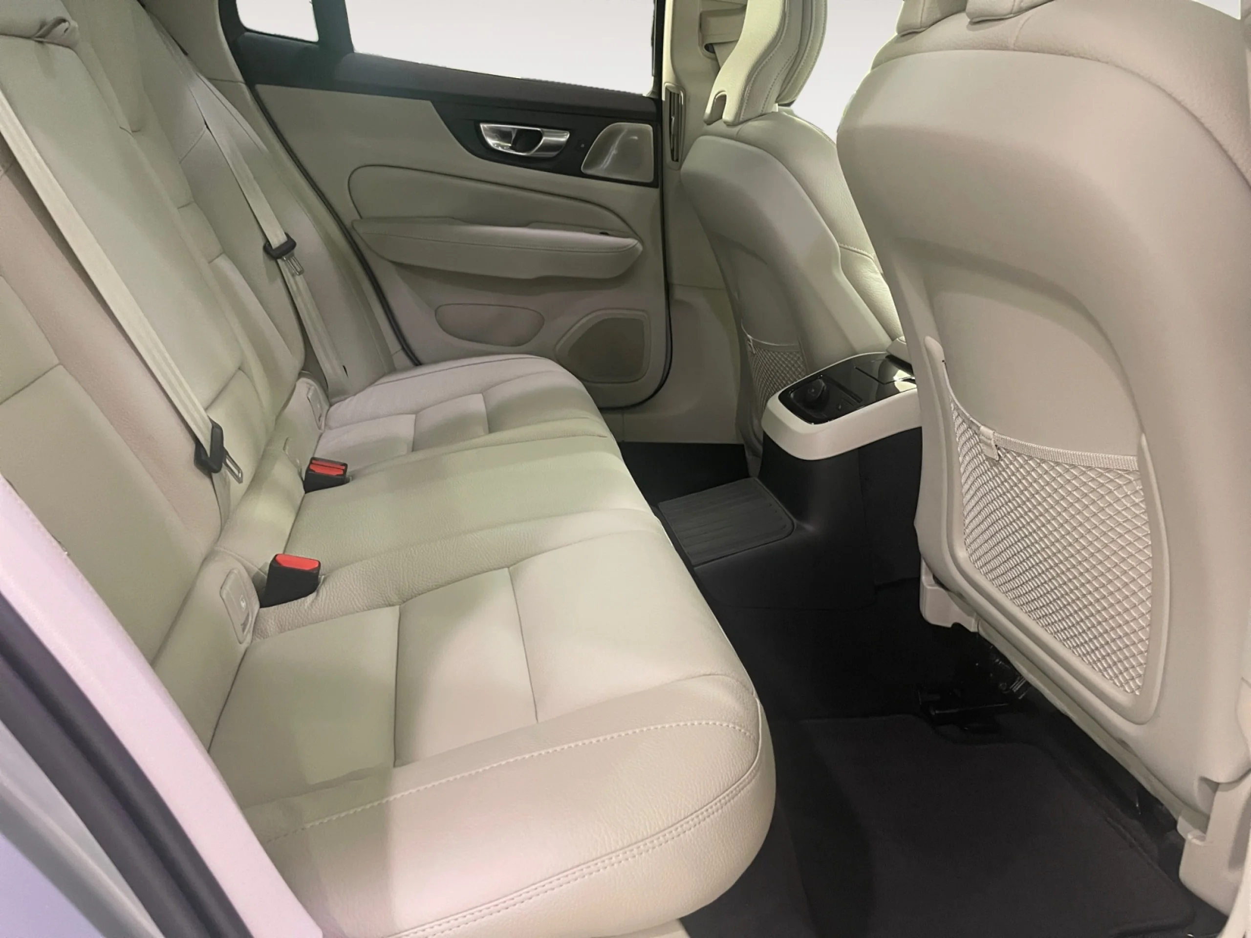 VOLVO V60 2.0 T6 AWD RECHARGE ULTRA DARK AUTO - Foto 6