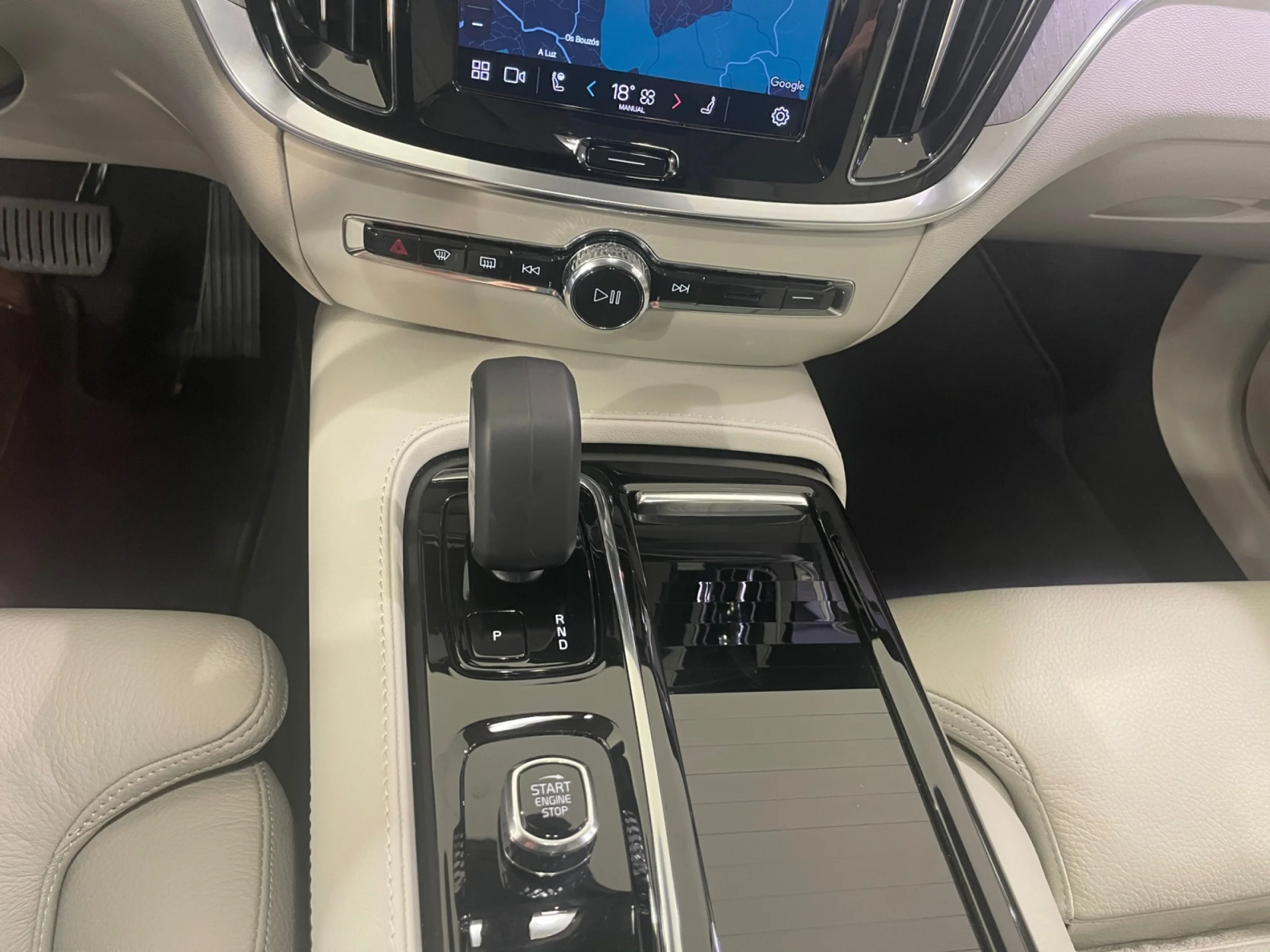 VOLVO V60 2.0 T6 AWD RECHARGE ULTRA DARK AUTO - Foto 13