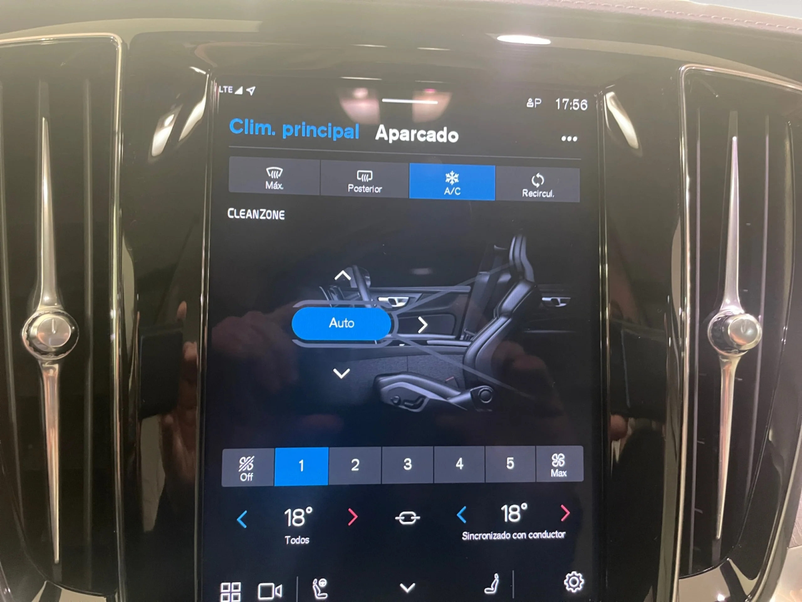 VOLVO V60 2.0 T6 AWD RECHARGE ULTRA DARK AUTO - Foto 16