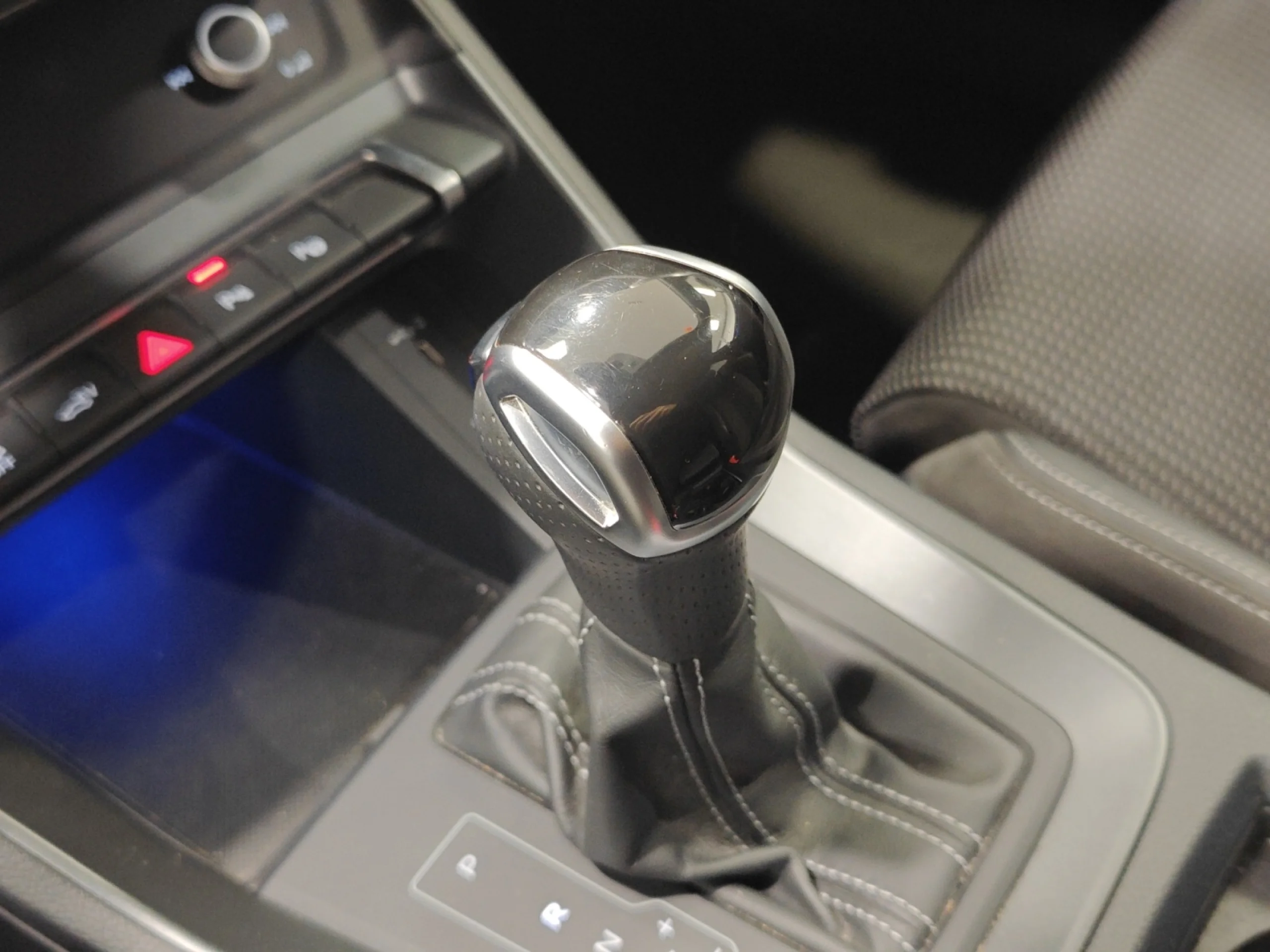 AUDI Q3 SPORTBACK 45 TFSI E 180KW S TRONIC BLACK LINE - Foto 17