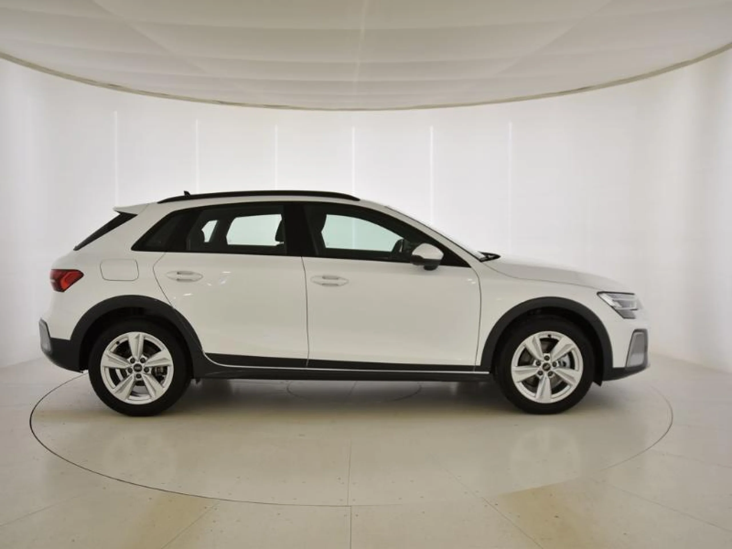 AUDI A3 ALLSTREET ADVANCED TFSI 110KW S TRONIC - Foto 3