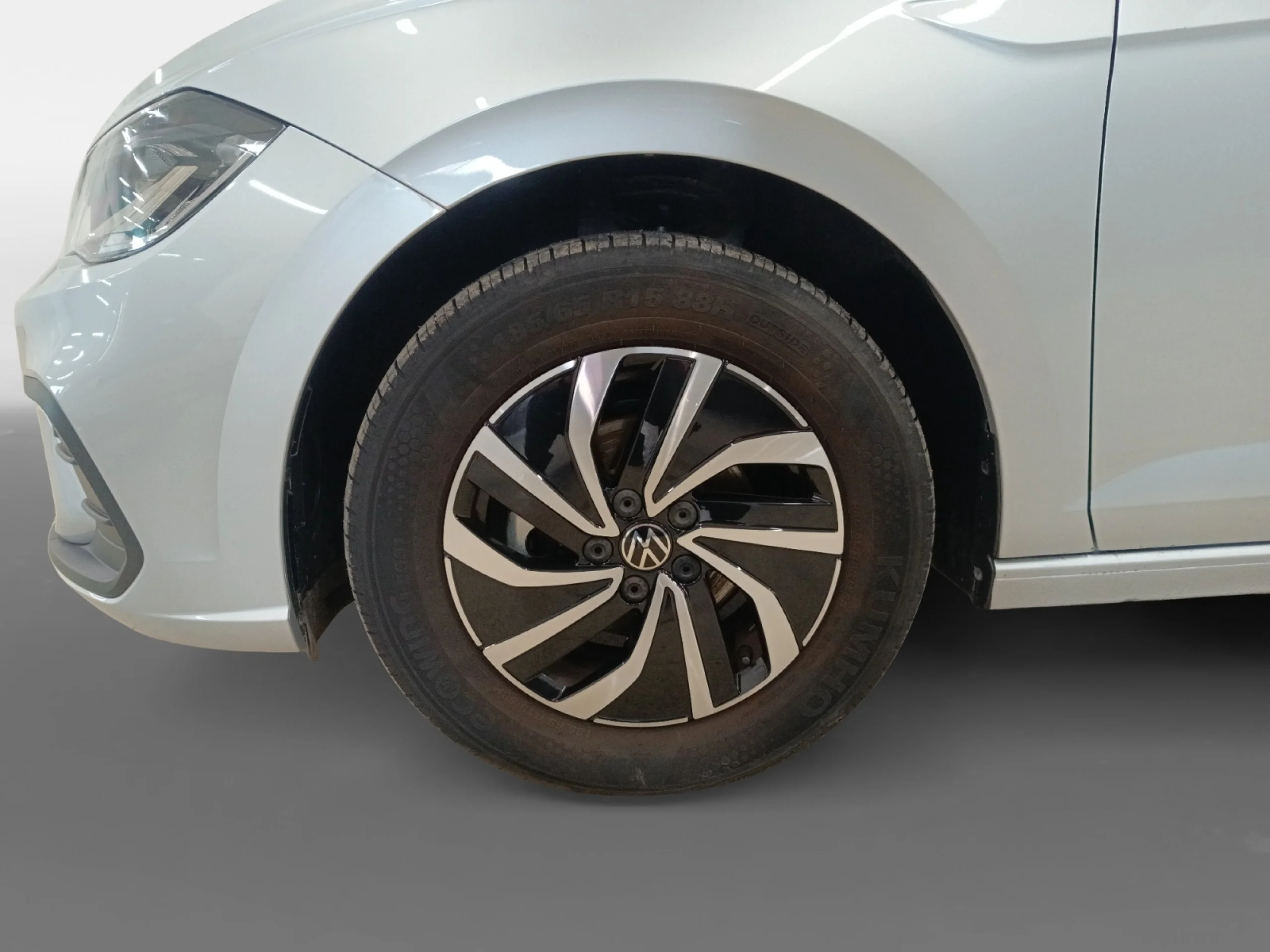 VOLKSWAGEN POLO LIFE 1.0 TSI 70KW (95CV) - Foto 8