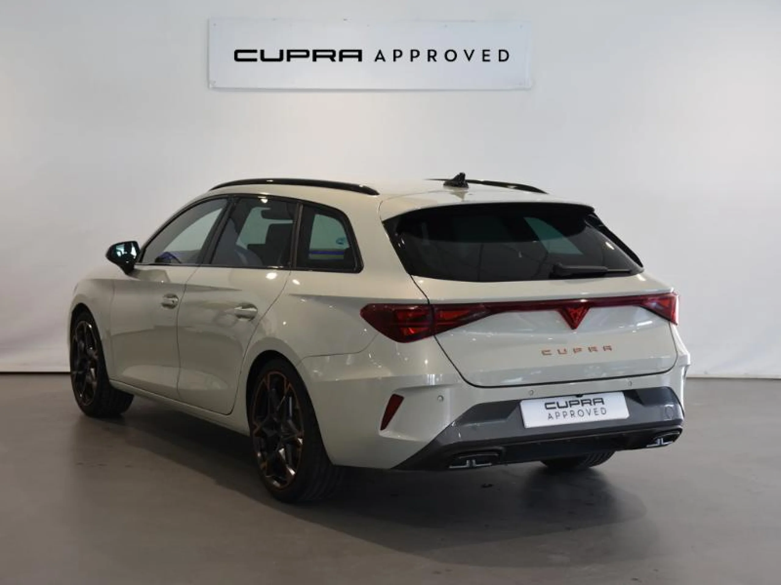 CUPRA LEON SP 1.5 ETSI 110KW (150CV) DSG - Foto 2
