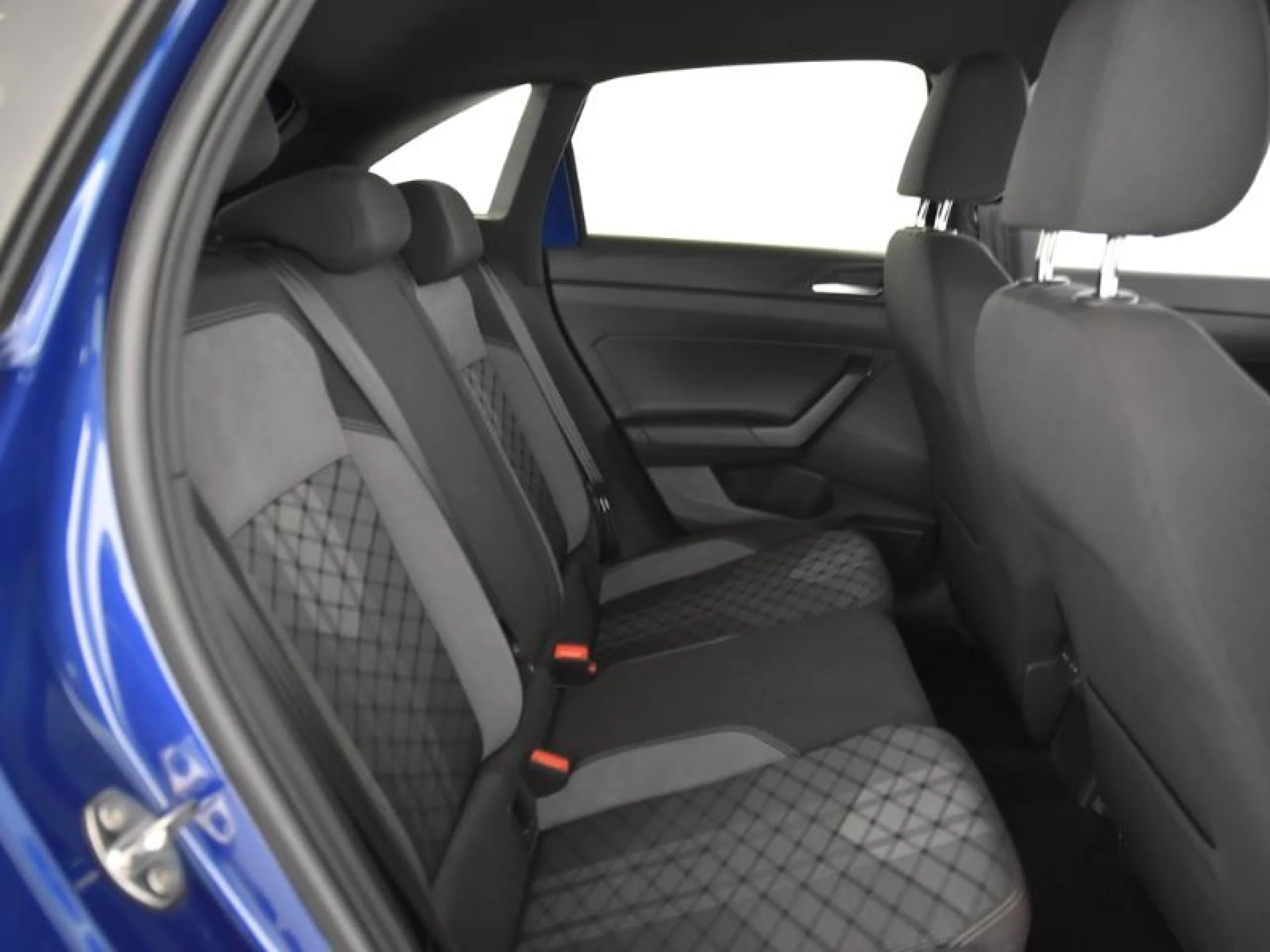 VOLKSWAGEN TAIGO R LINE 1.0 TSI 85KW (115CV) - Foto 6