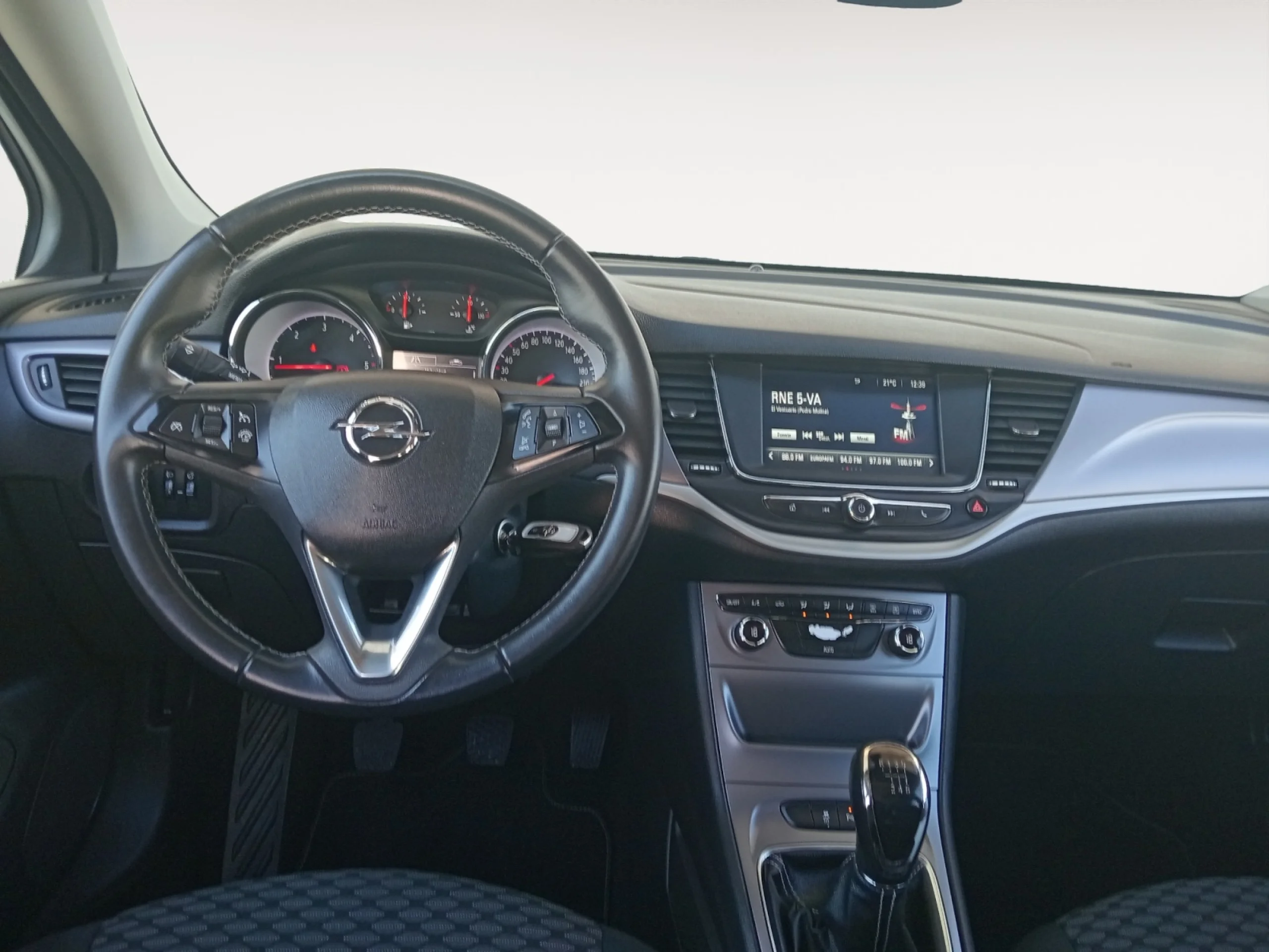 OPEL ASTRA 1.6 CDTI 81KW (110CV) BUSINESS + - Foto 4