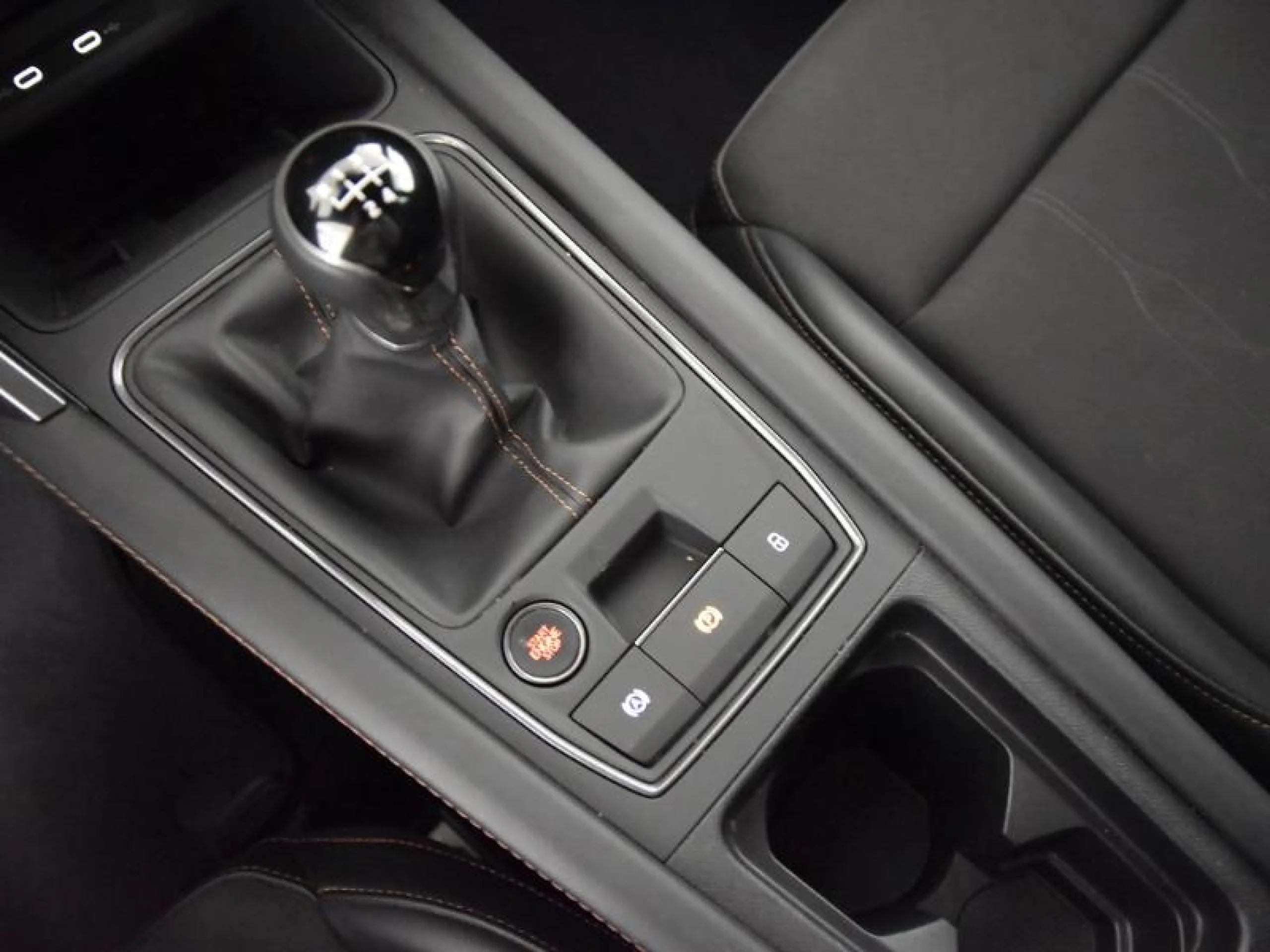 CUPRA LEON 1.5 TSI 110KW (150CV) - Foto 10