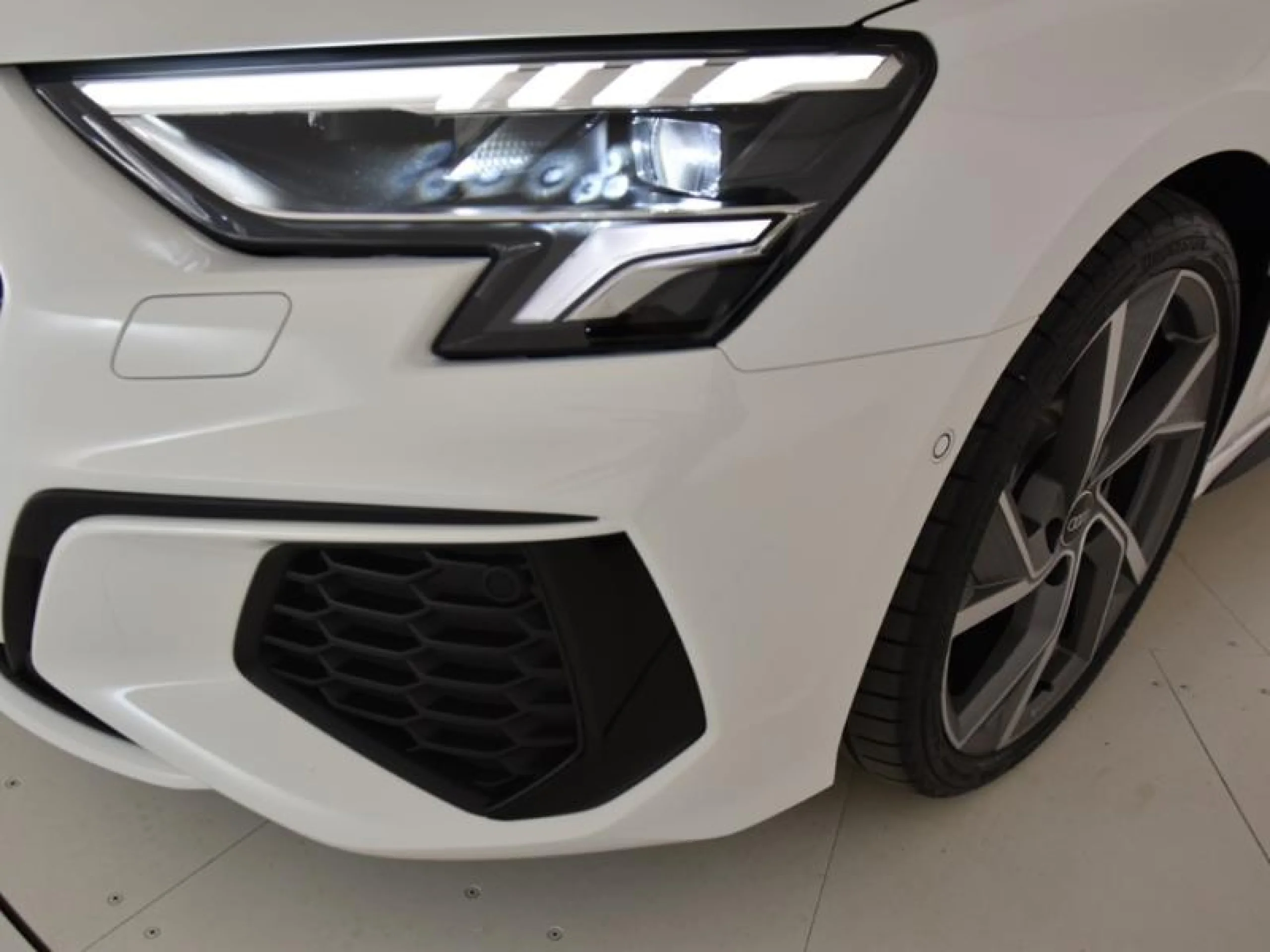 AUDI A3 SEDAN BLACK LINE 35 TDI 110KW S TRONIC - Foto 19
