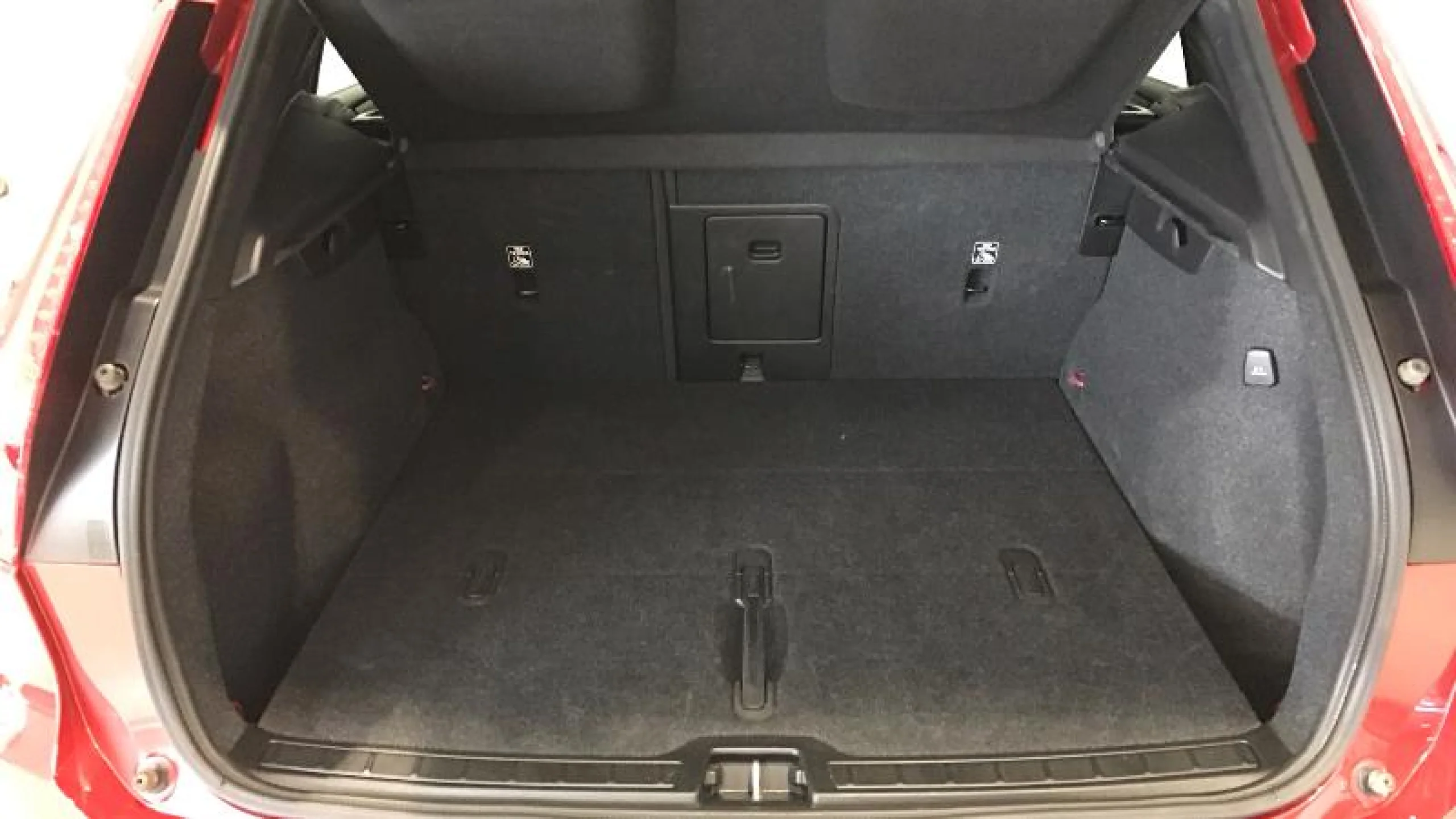 VOLVO XC40 2.0 B3 G CORE AUTO - Foto 11