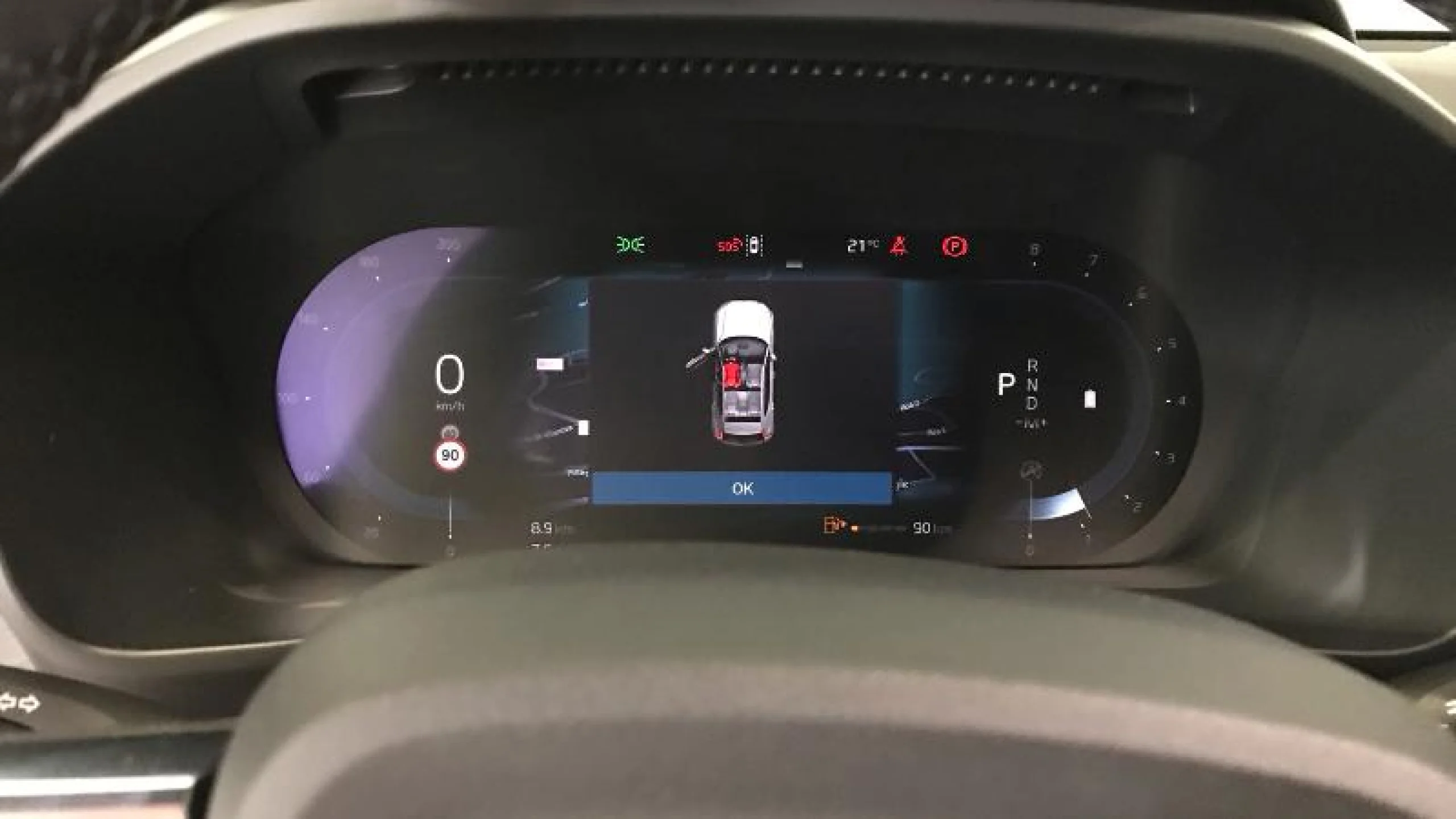 VOLVO XC40 2.0 B3 G CORE AUTO - Foto 13