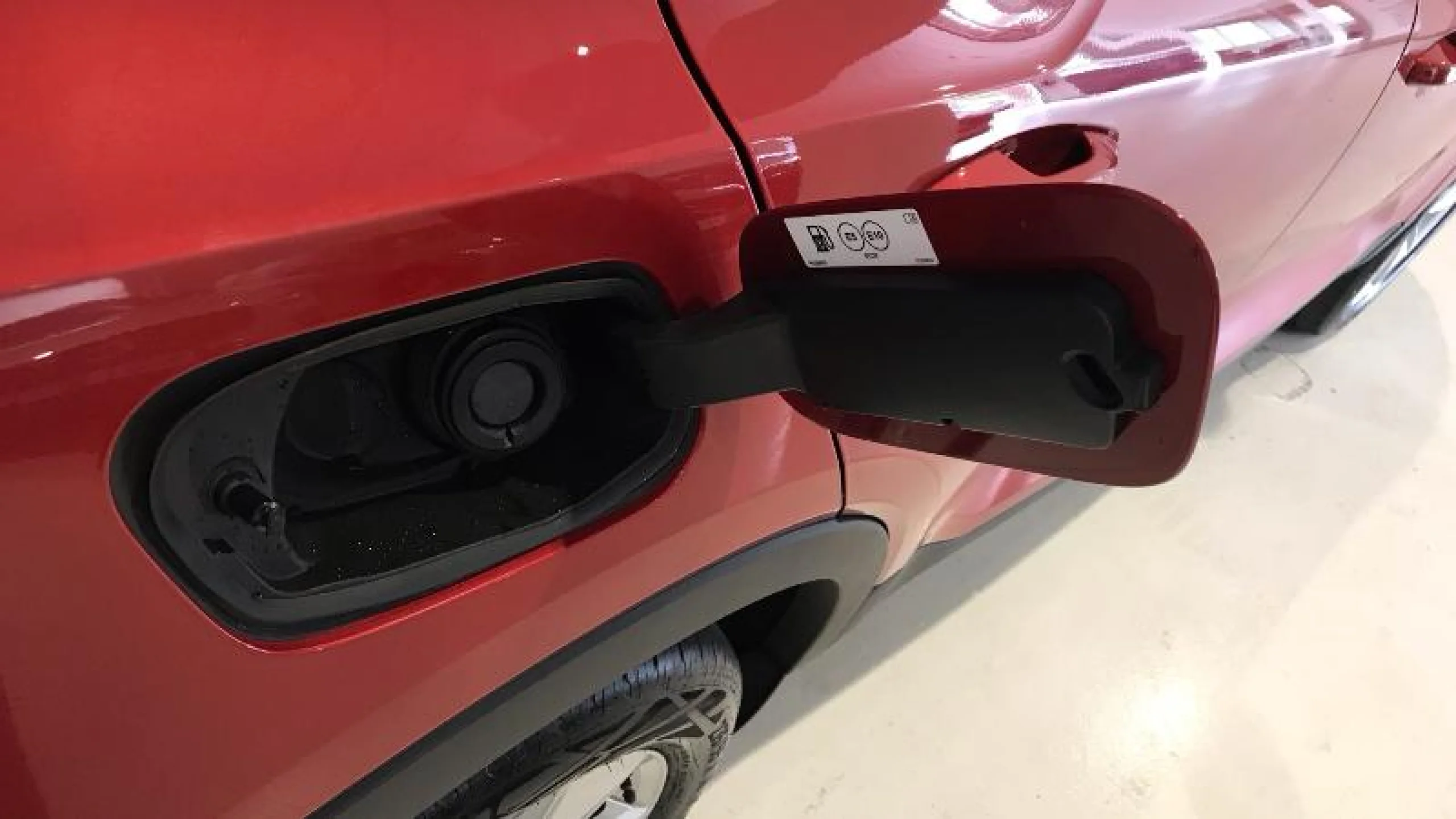 VOLVO XC40 2.0 B3 G CORE AUTO - Foto 20