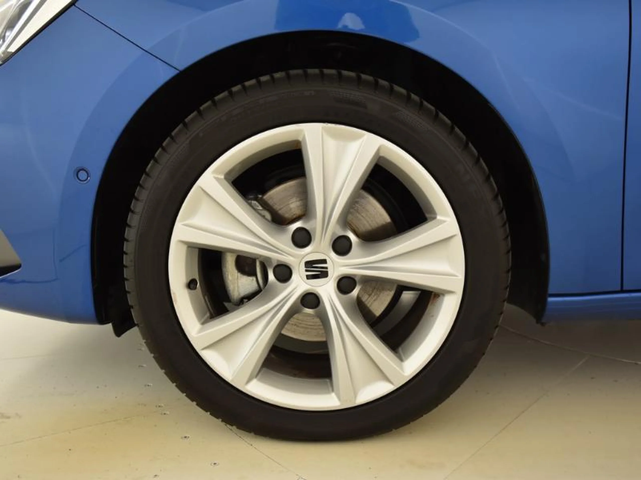 SEAT LEON 1.0 ETSI 81KW DSG 7 S&S FR XL ECO - Foto 8