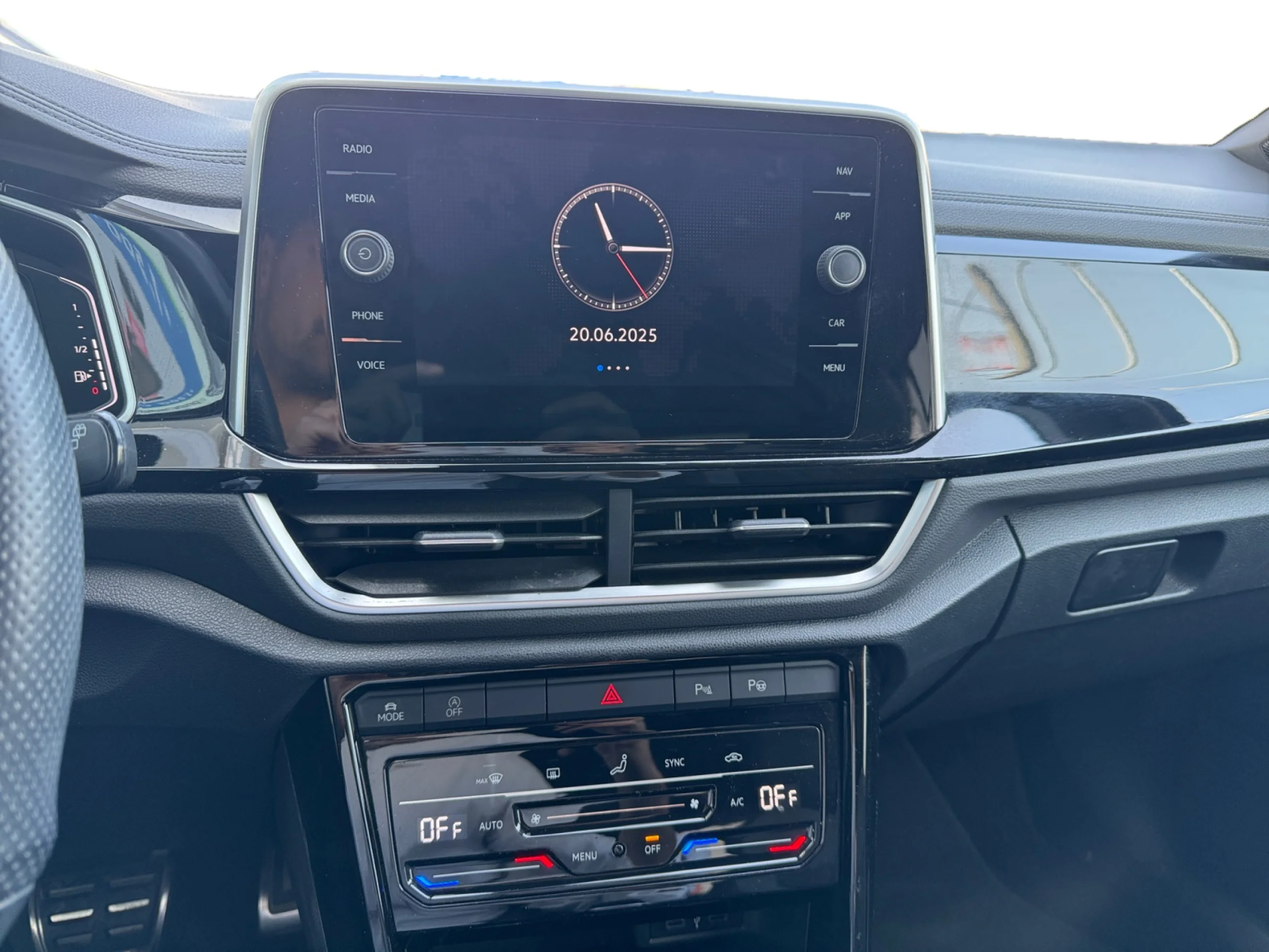 VOLKSWAGEN T ROC R LINE 1.5 TSI 110KW (150CV) DSG - Foto 9