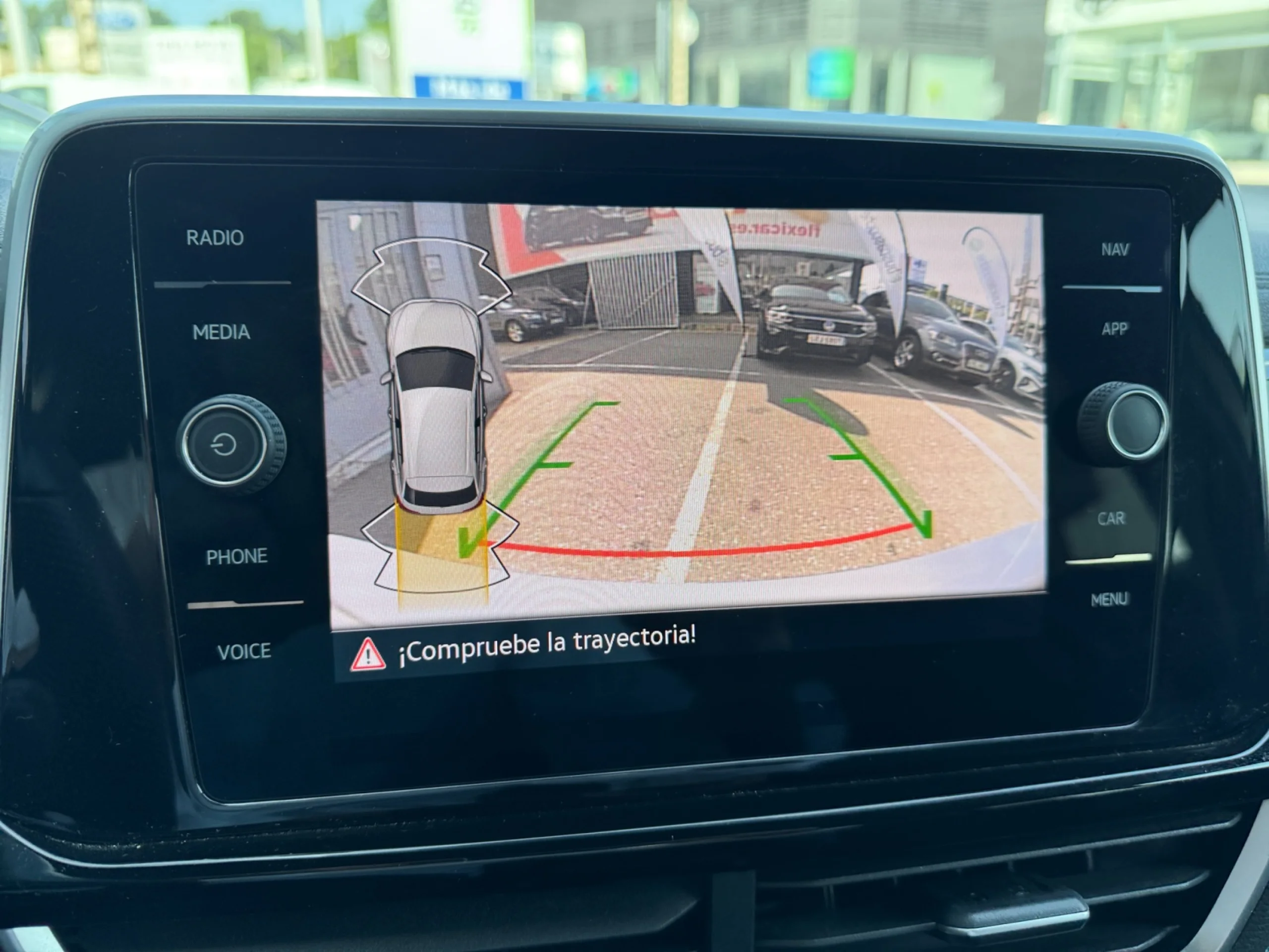 VOLKSWAGEN T ROC R LINE 1.5 TSI 110KW (150CV) DSG - Foto 13