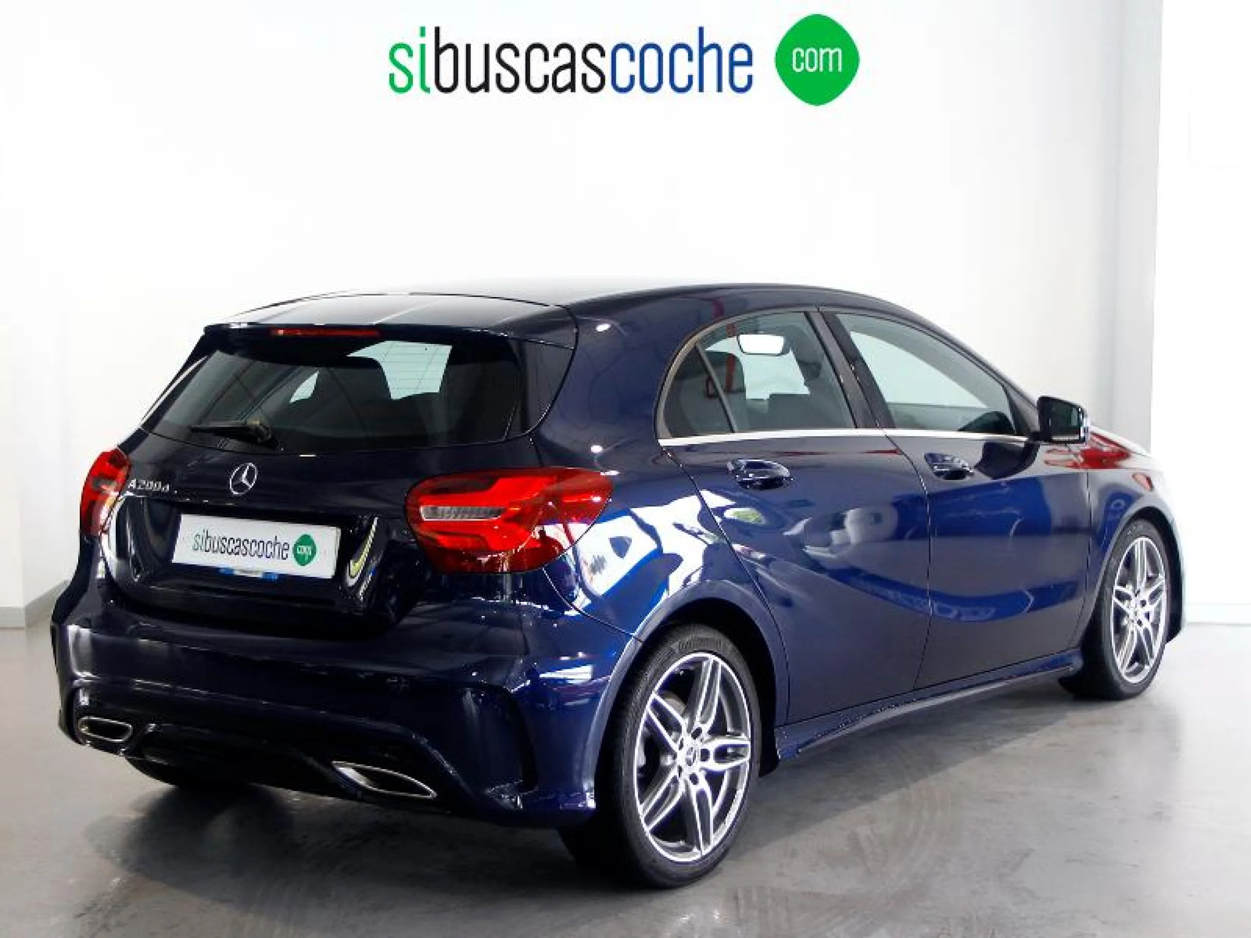 MERCEDES-BENZ CLASE A A 200 D AMG LINE - Foto 18