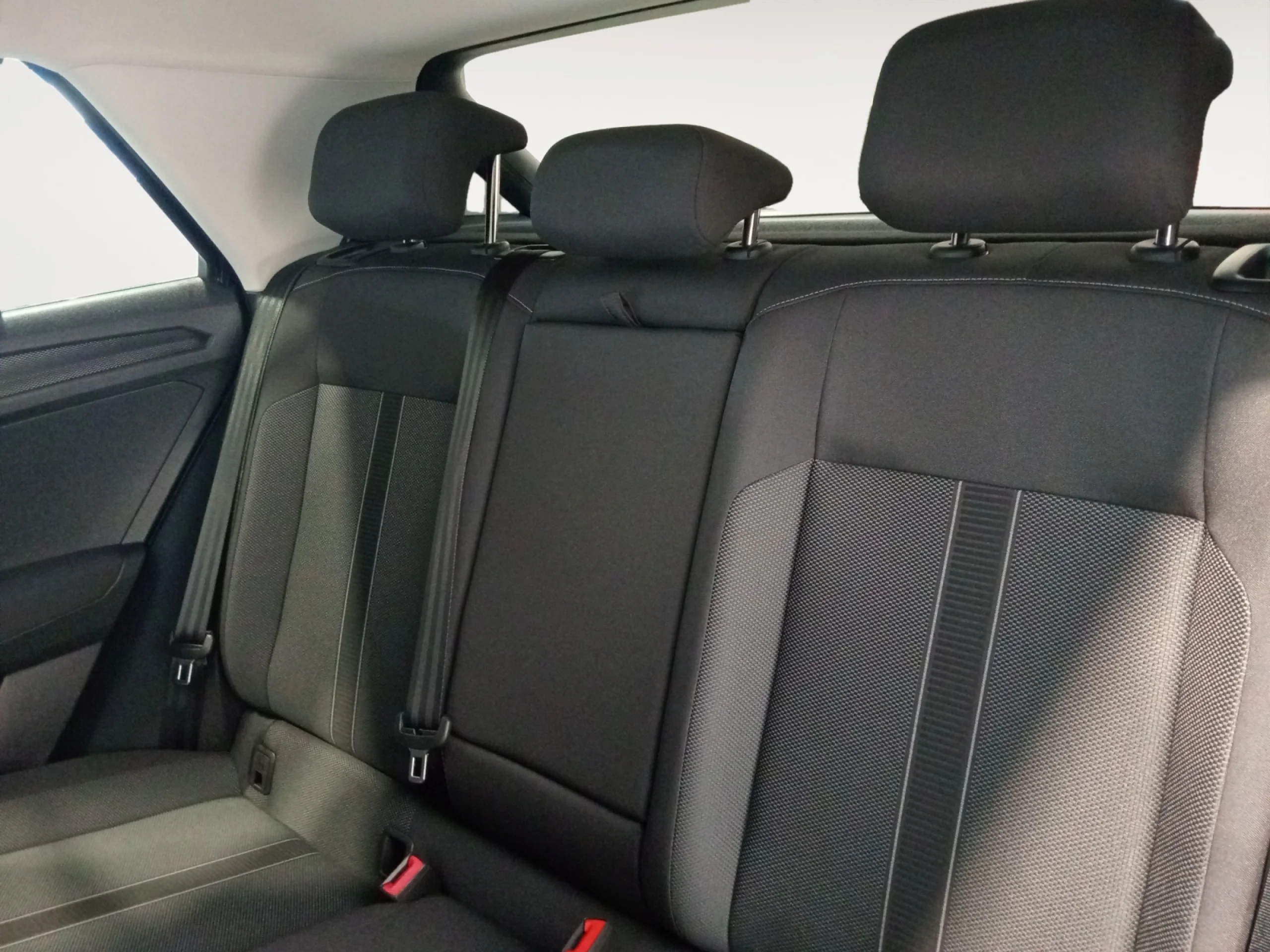 VOLKSWAGEN T ROC LIFE 2.0 TDI 85KW (115CV) - Foto 6