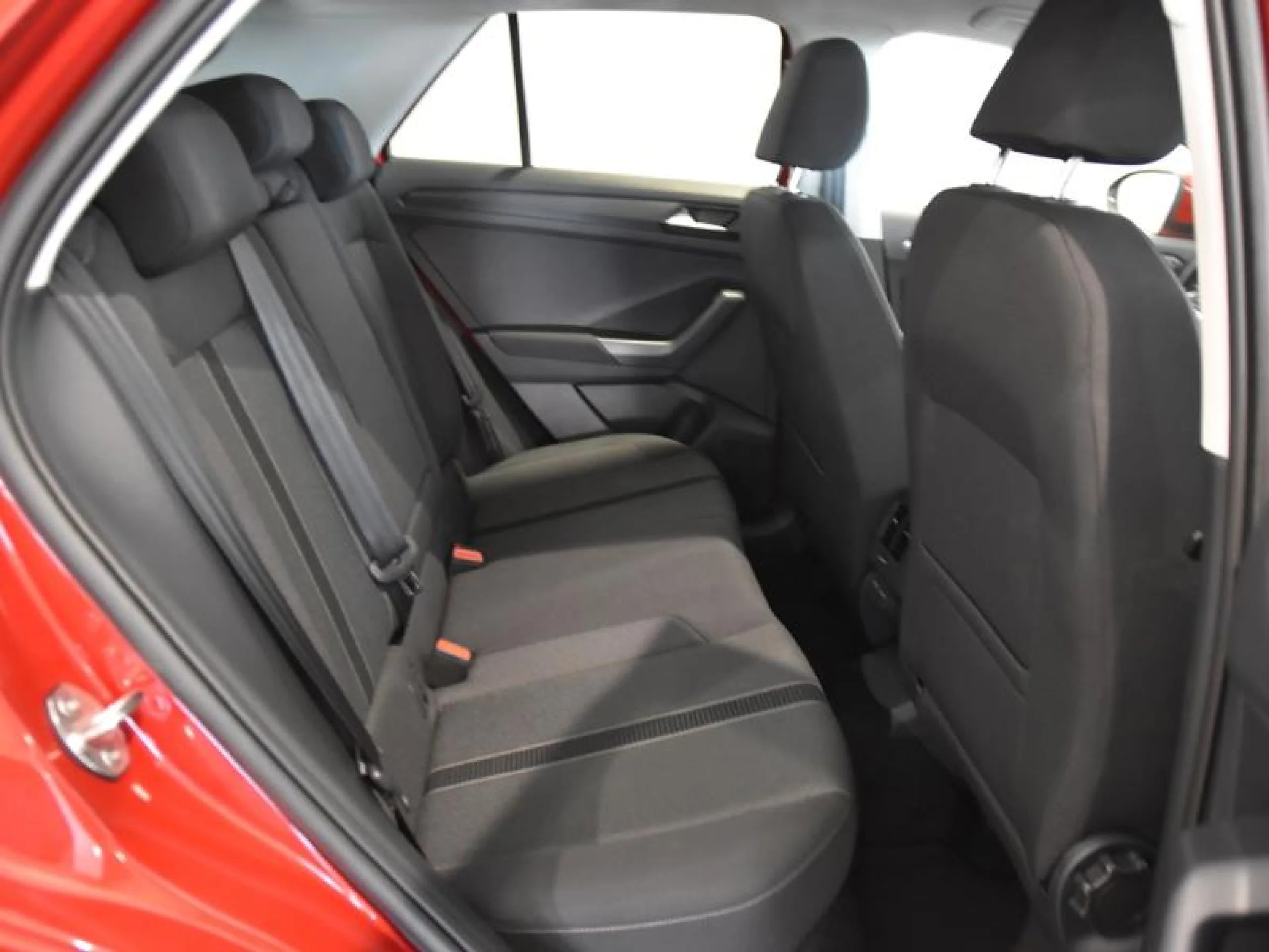 VOLKSWAGEN T ROC T ROC MÁS 1.0 TSI 85 KW (116 CV)  6 VEL. - Foto 6