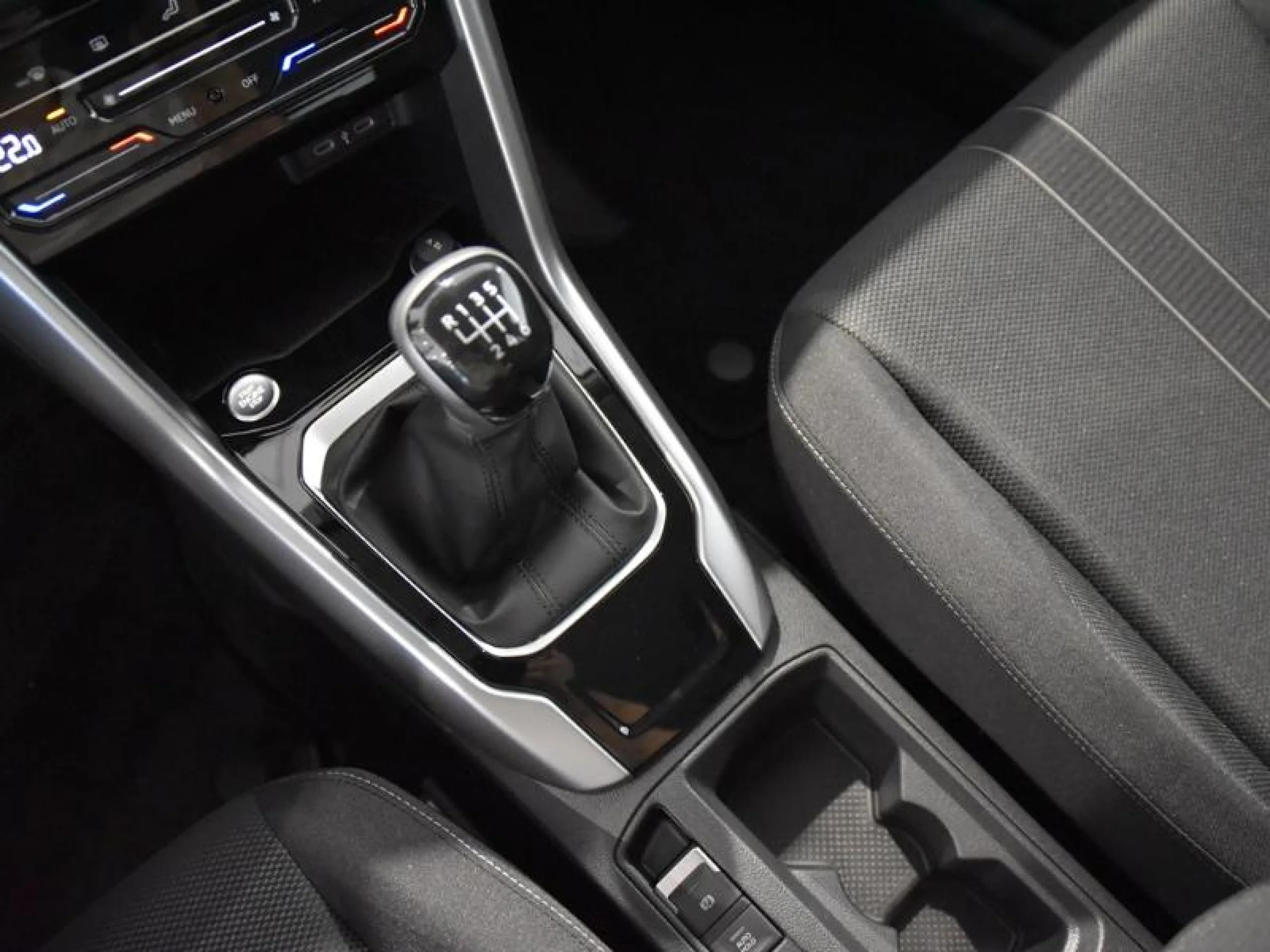 VOLKSWAGEN T ROC T ROC MÁS 1.0 TSI 85 KW (116 CV)  6 VEL. - Foto 10