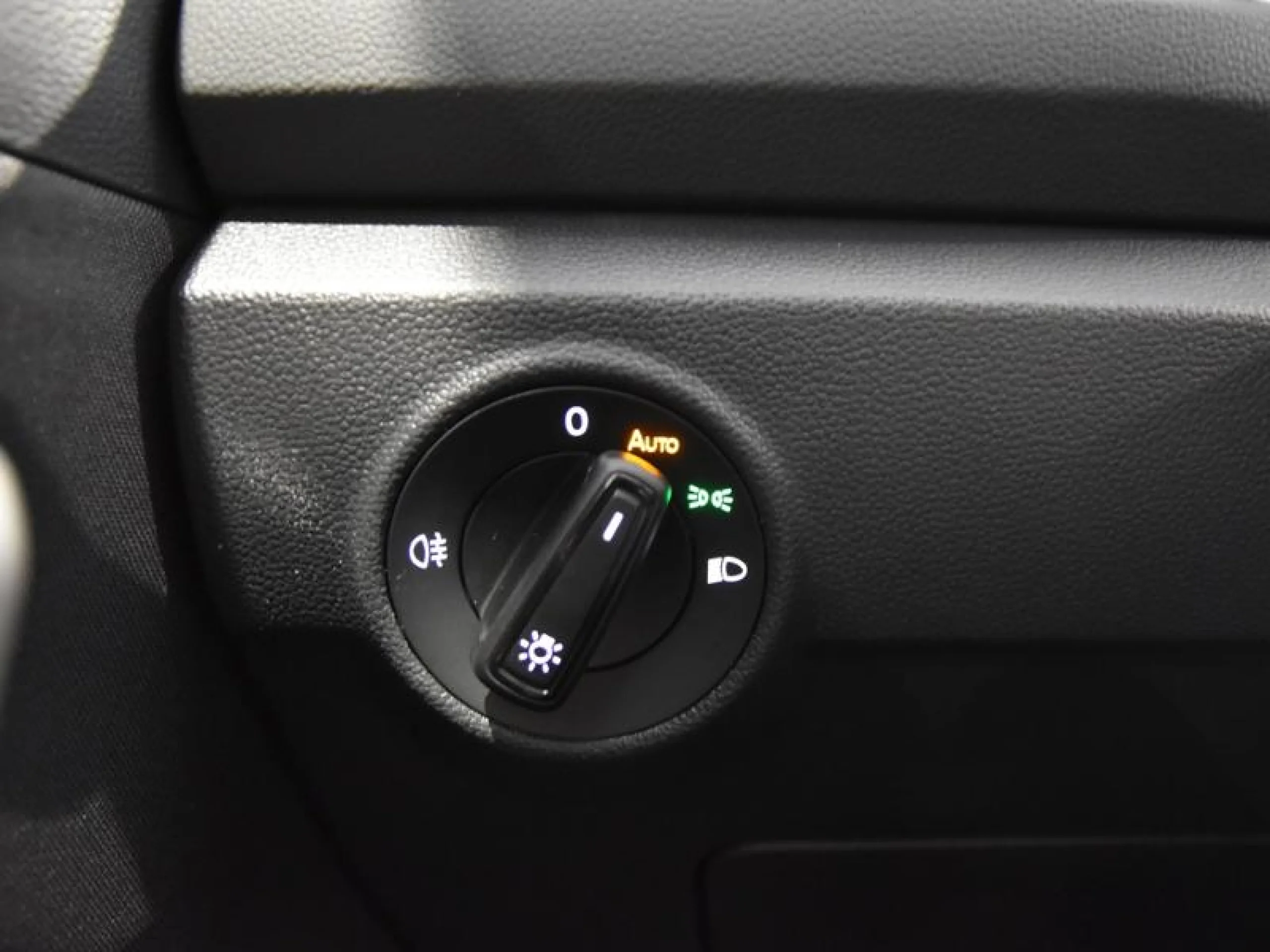 VOLKSWAGEN T ROC T ROC MÁS 1.0 TSI 85 KW (116 CV)  6 VEL. - Foto 17