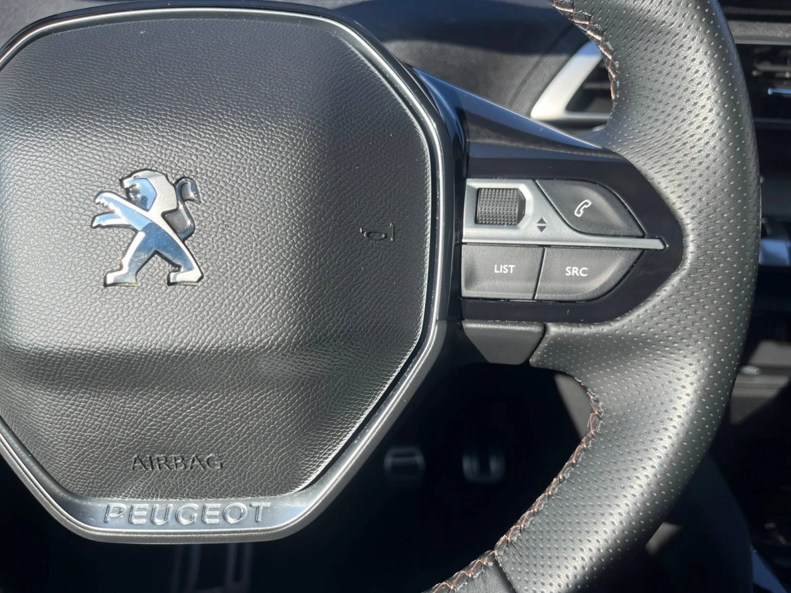PEUGEOT 3008 1.2 PURETECH 96KW (130CV) S&S GT - Foto 16