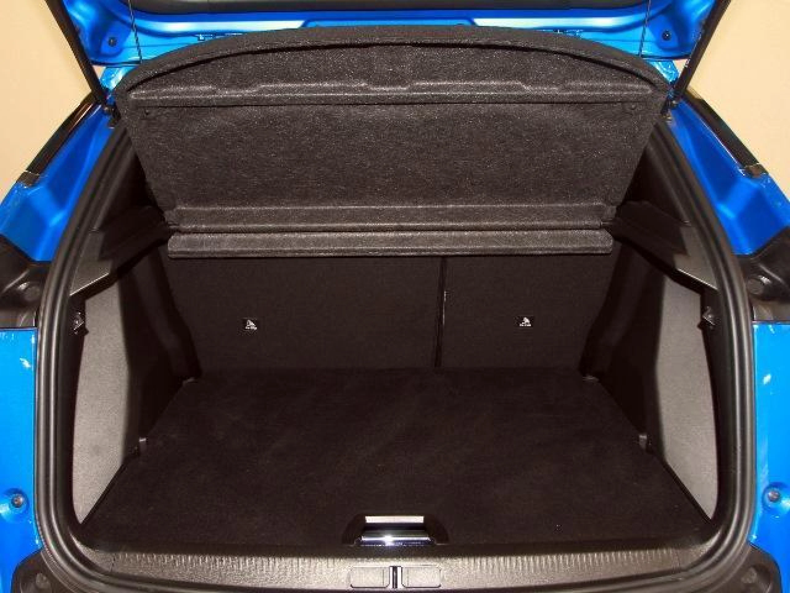 PEUGEOT 2008 ALLURE PACK PURETECH 130 S&S BVM6 - Foto 3
