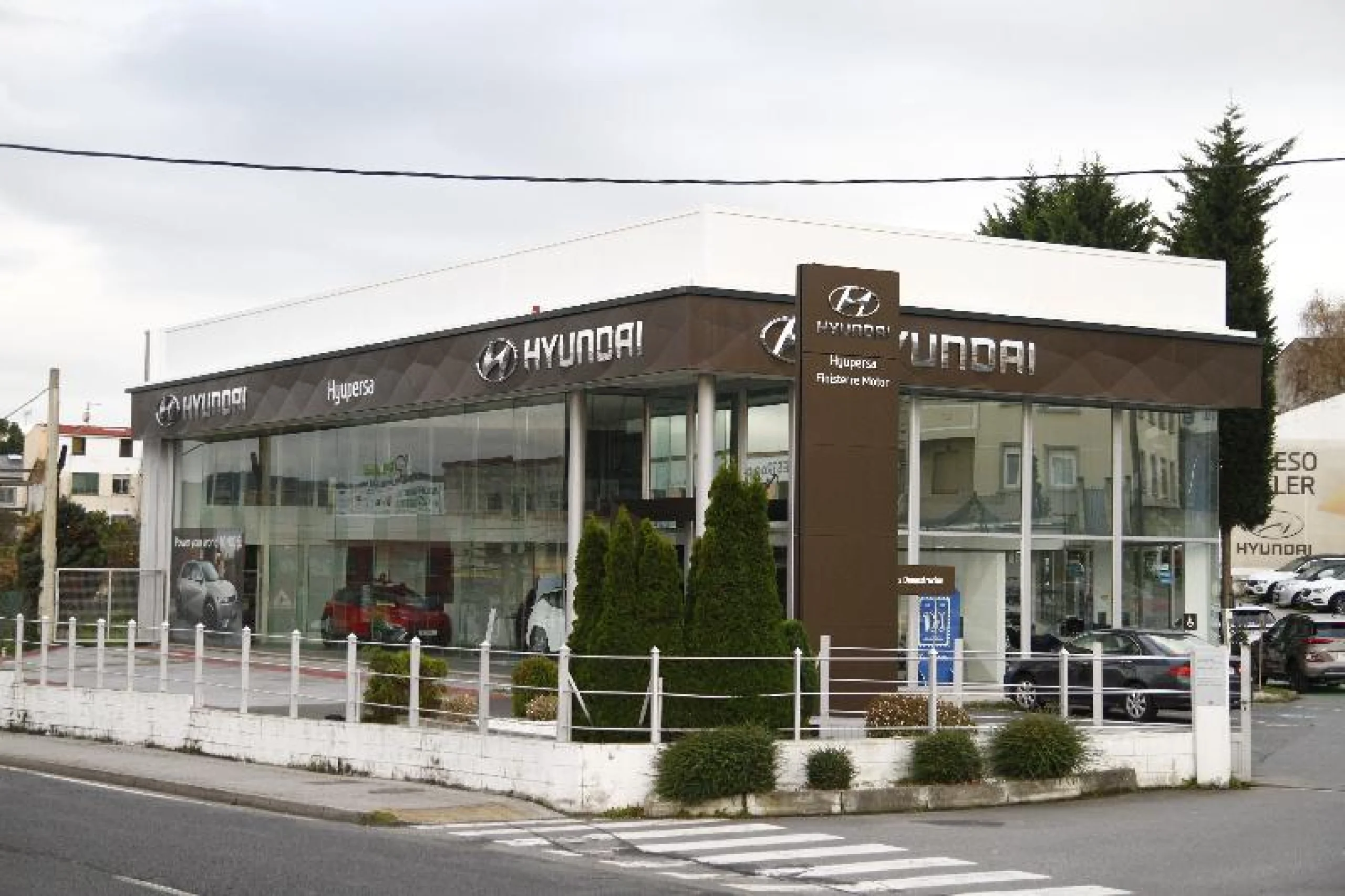 PEUGEOT 2008 ALLURE PACK PURETECH 130 S&S BVM6 - Foto 4