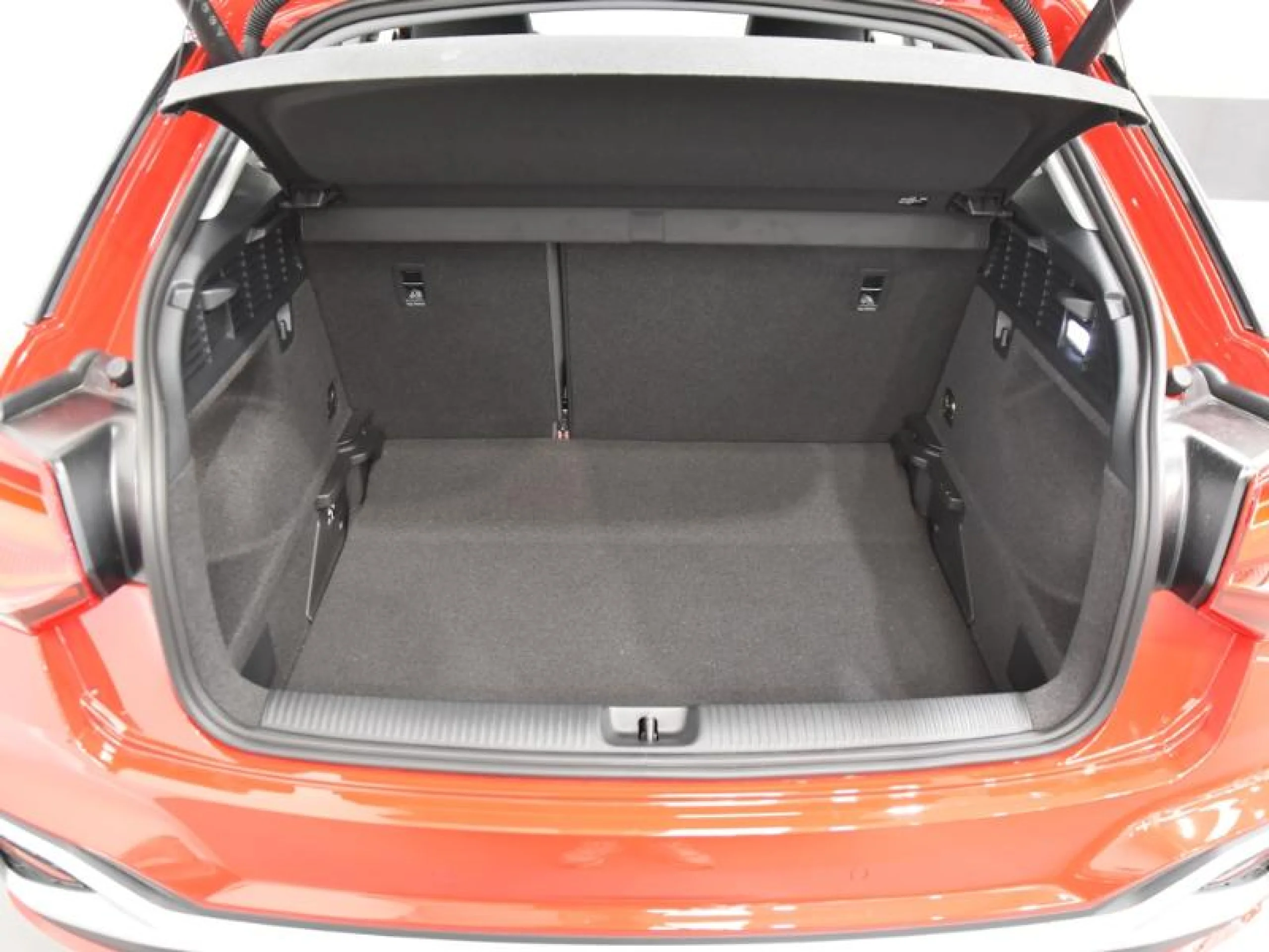 AUDI Q2 ADVANCED 30 TDI 85KW (116CV) S TRONIC - Foto 7