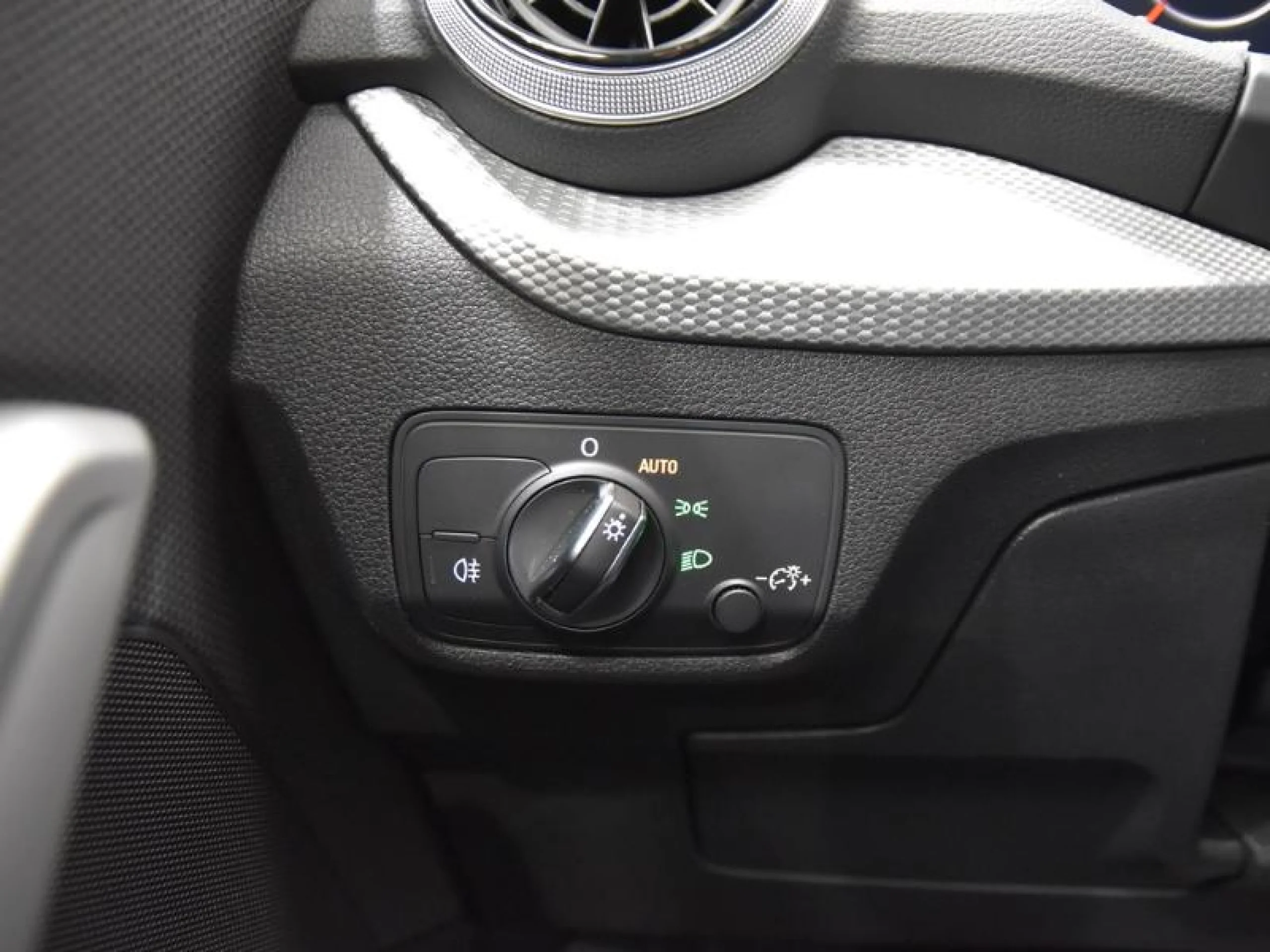 AUDI Q2 ADVANCED 30 TDI 85KW (116CV) S TRONIC - Foto 20