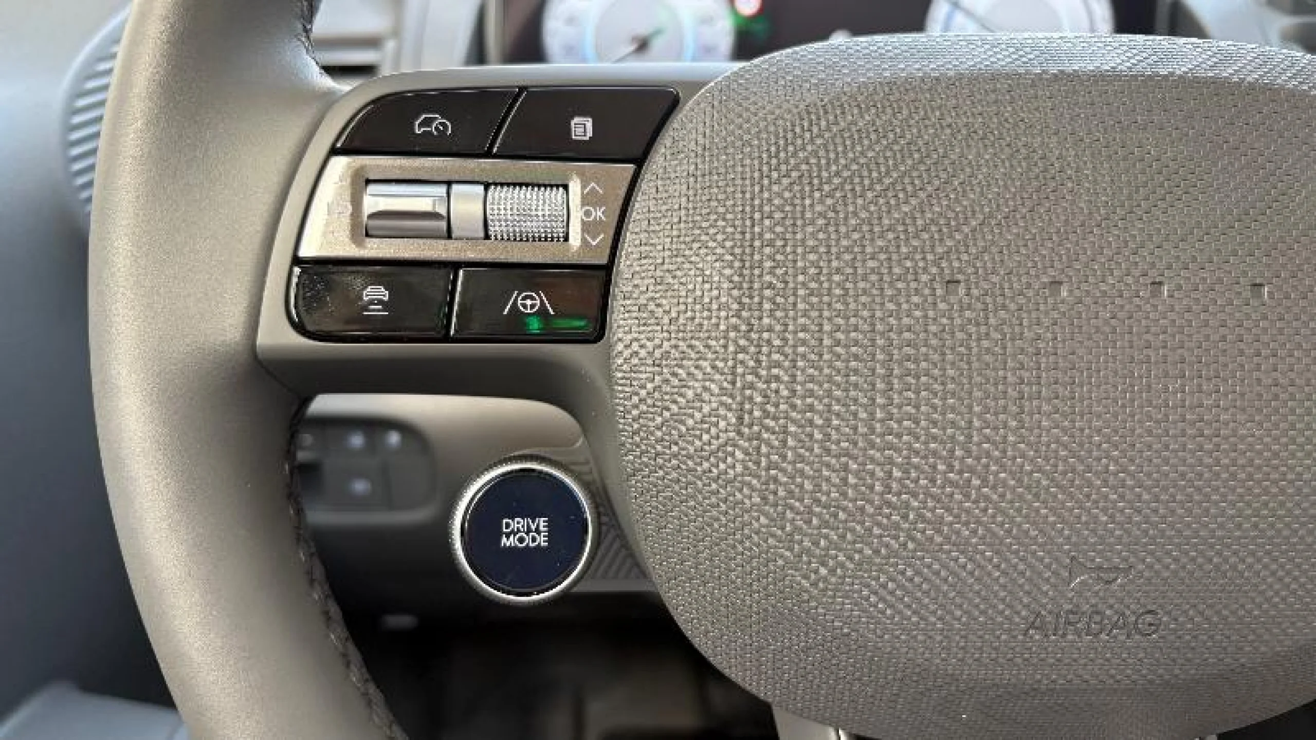 HYUNDAI INSTER 49KWH 85KW (115CV) MAXX CROSS - Foto 18