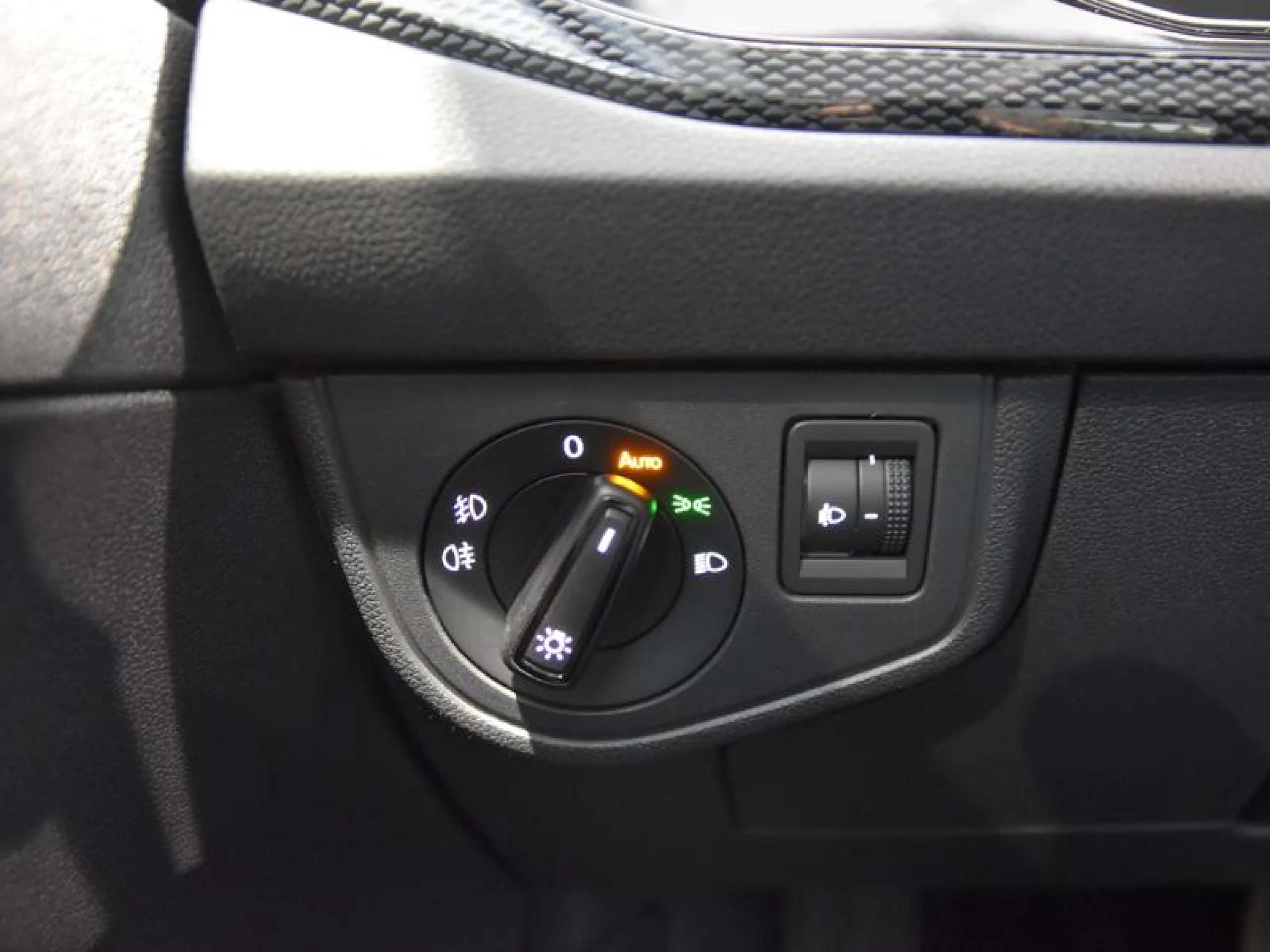 VOLKSWAGEN TAIGO ··MÁS·· 1.0 TSI 85KW (116CV) - Foto 16