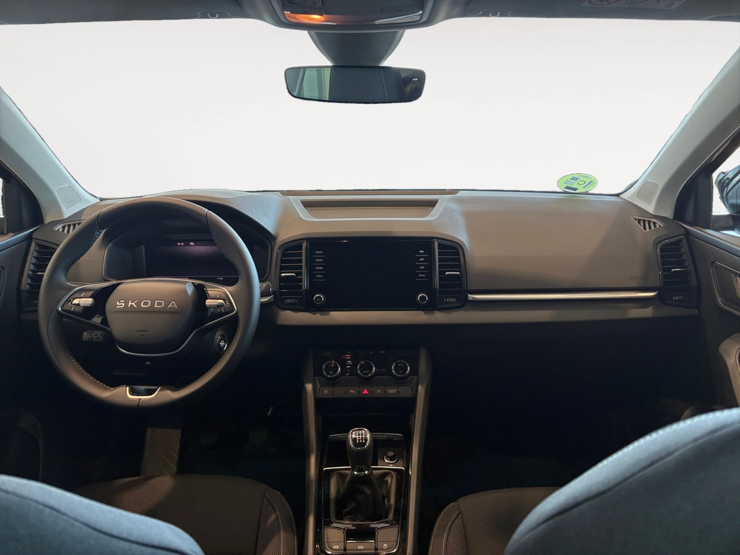 SKODA KAROQ 1.5 TSI 110KW (150CV) ACT SELECTION - Foto 4