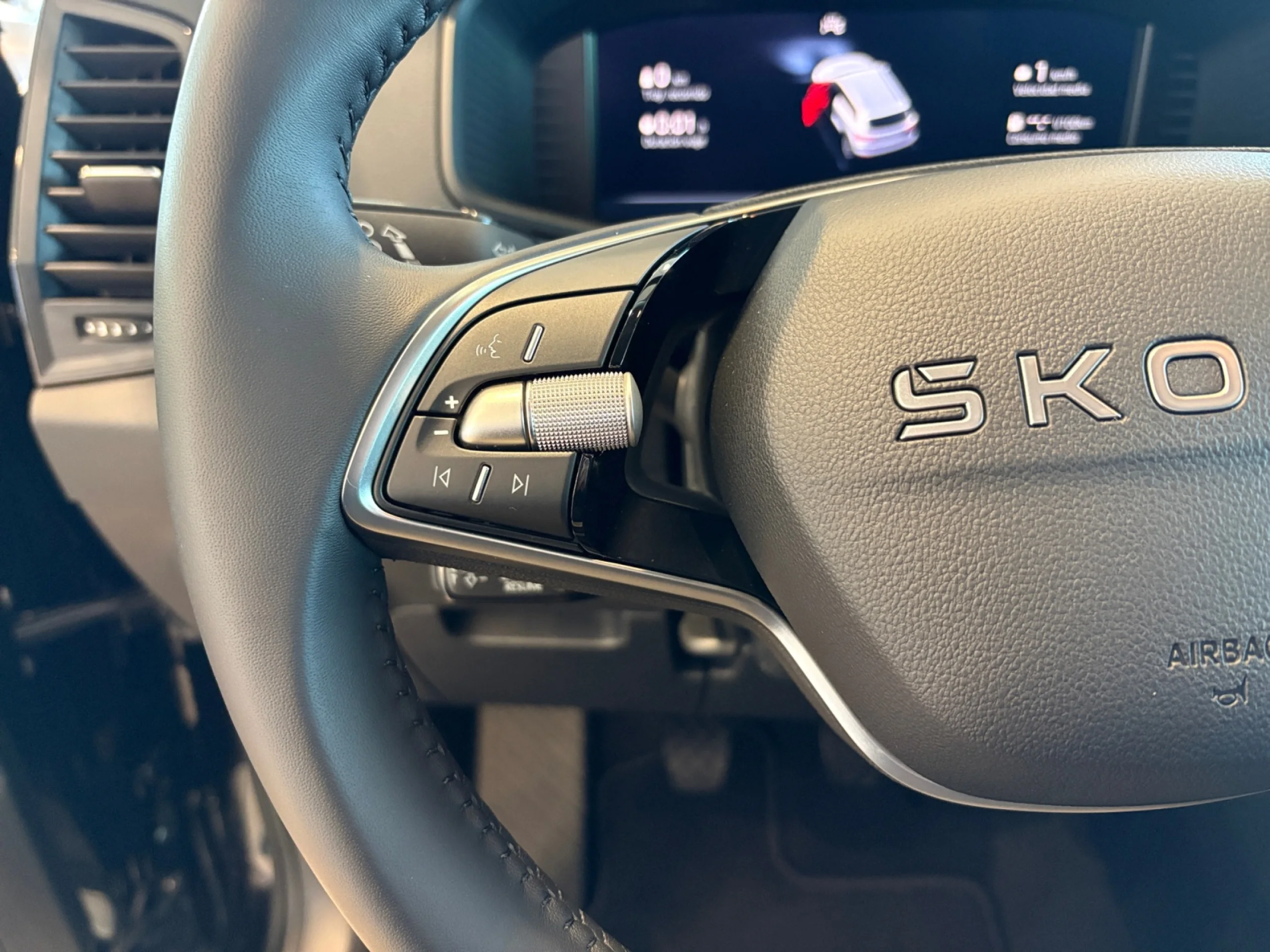 SKODA KAROQ 1.5 TSI 110KW (150CV) ACT SELECTION - Foto 11